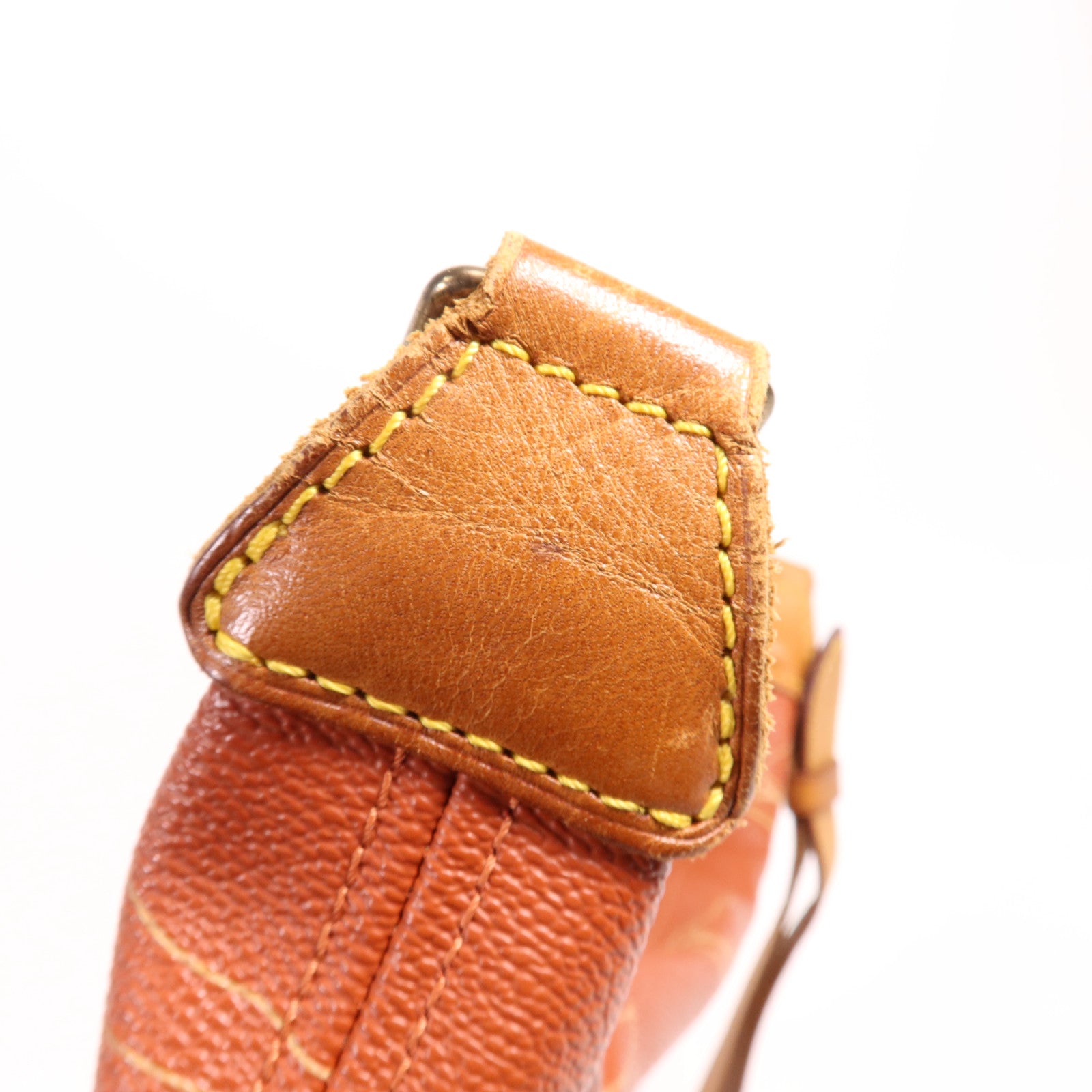 LOUIS VUITTON 塗層帆布Vintage Cup金扣肩背袋