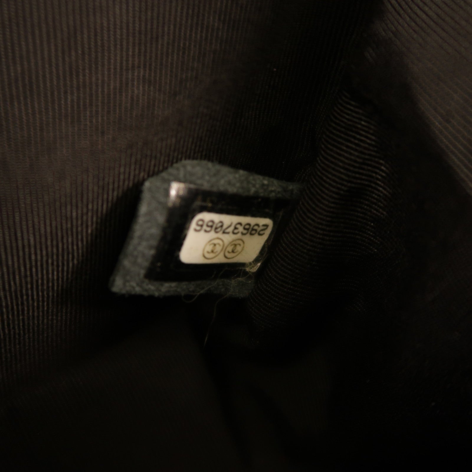 CHANEL 牛皮皮革Boy 25鏈帶肩背袋
