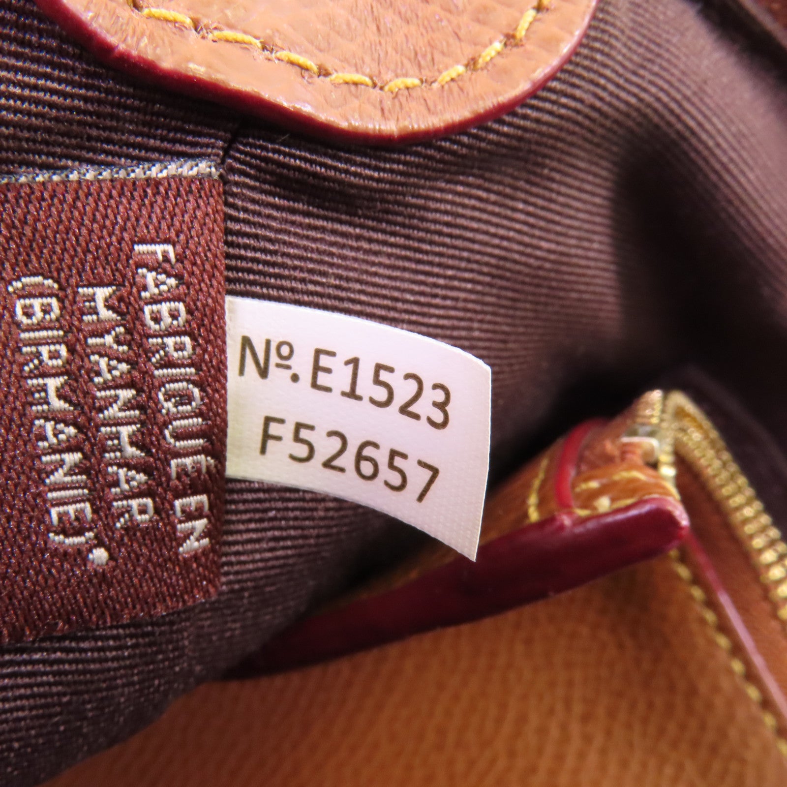 COACH 塗層帆布Shoulder Bag金扣肩背袋