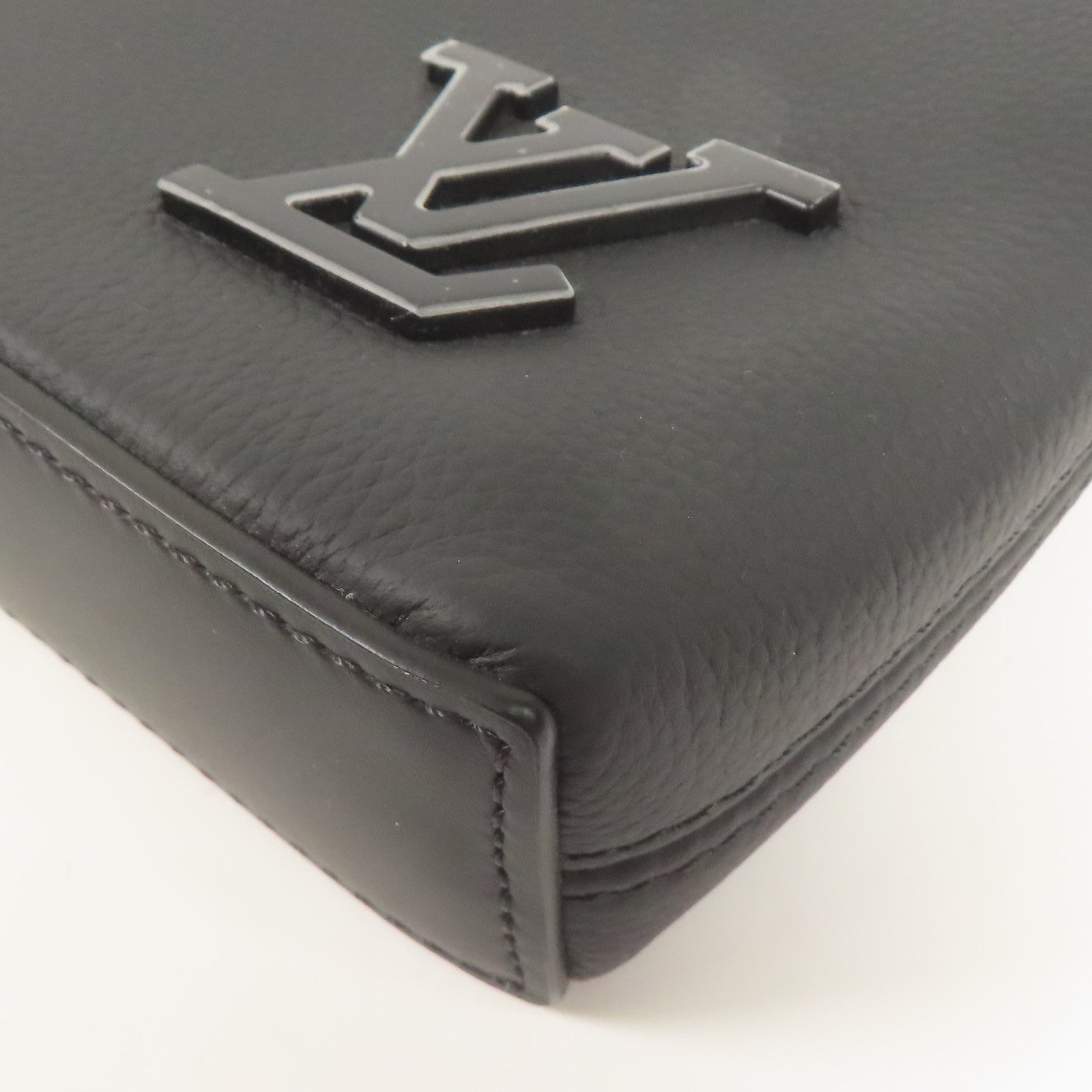 LOUIS VUITTON 牛皮皮革Aerogram Takeoff手拿包