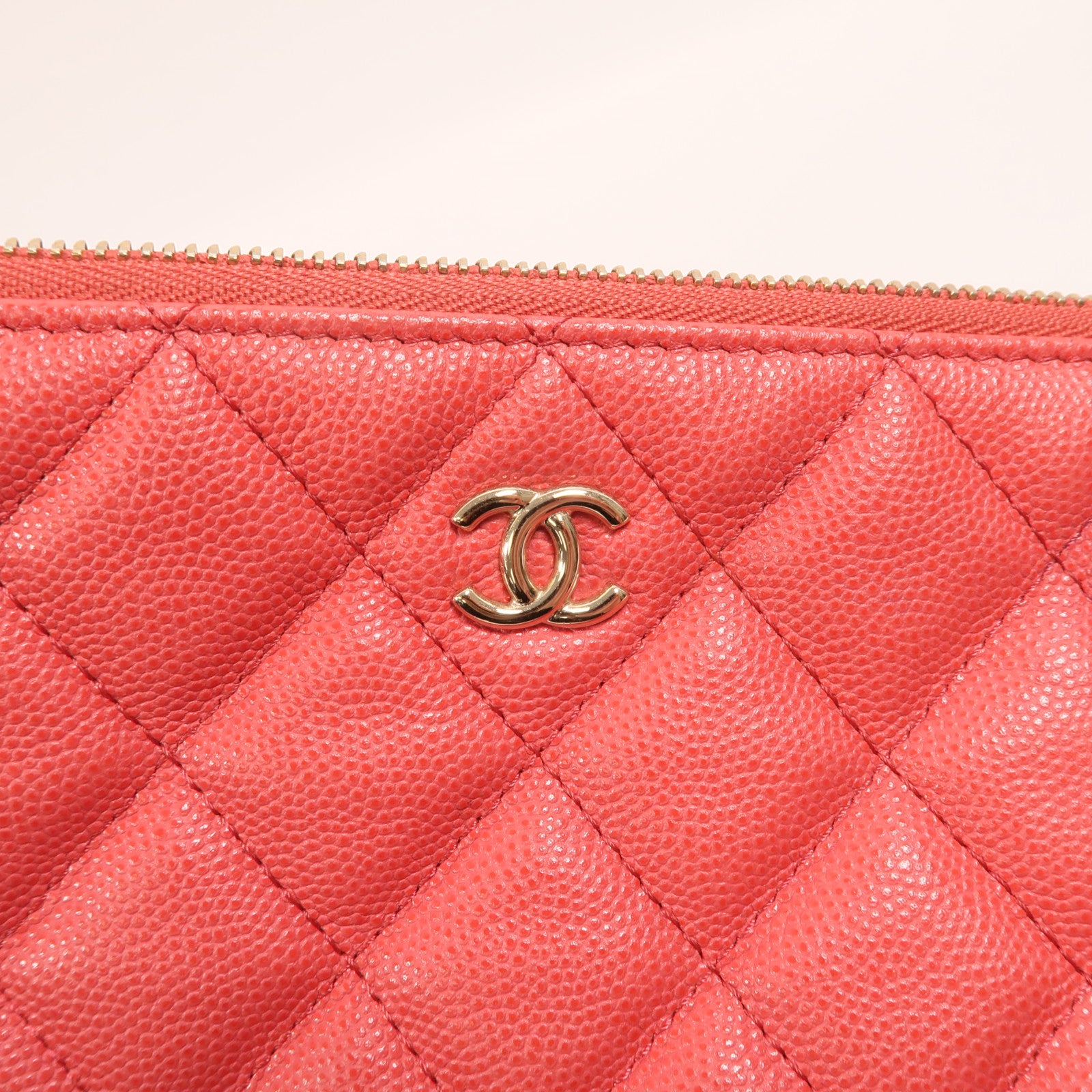CHANEL 牛皮皮革Clutch Bag金扣手拿包