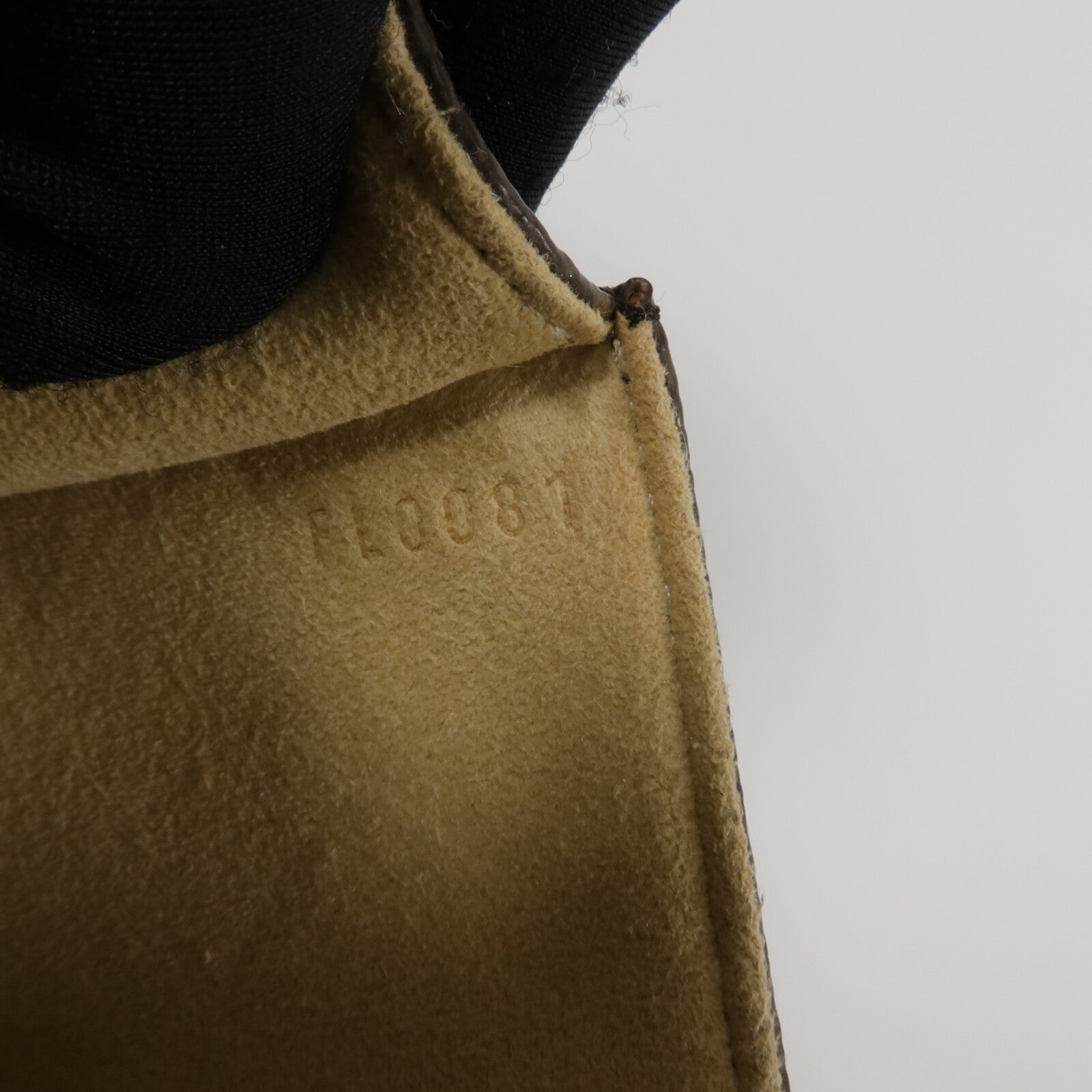 LOUIS VUITTON Monogram Pochette Twin GM肩背袋