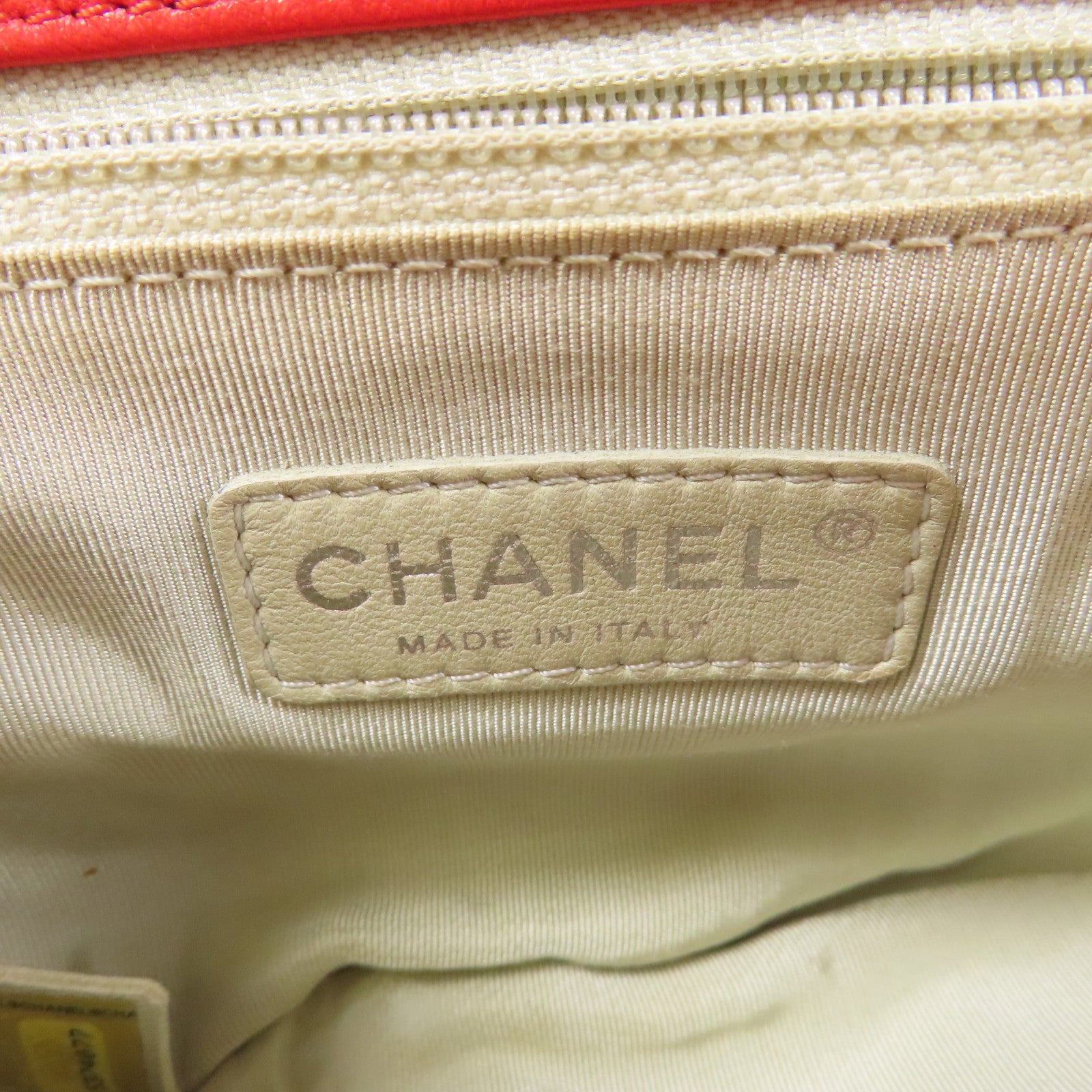 CHANEL 牛皮皮革Shoulder Bag銀扣鏈帶肩背袋