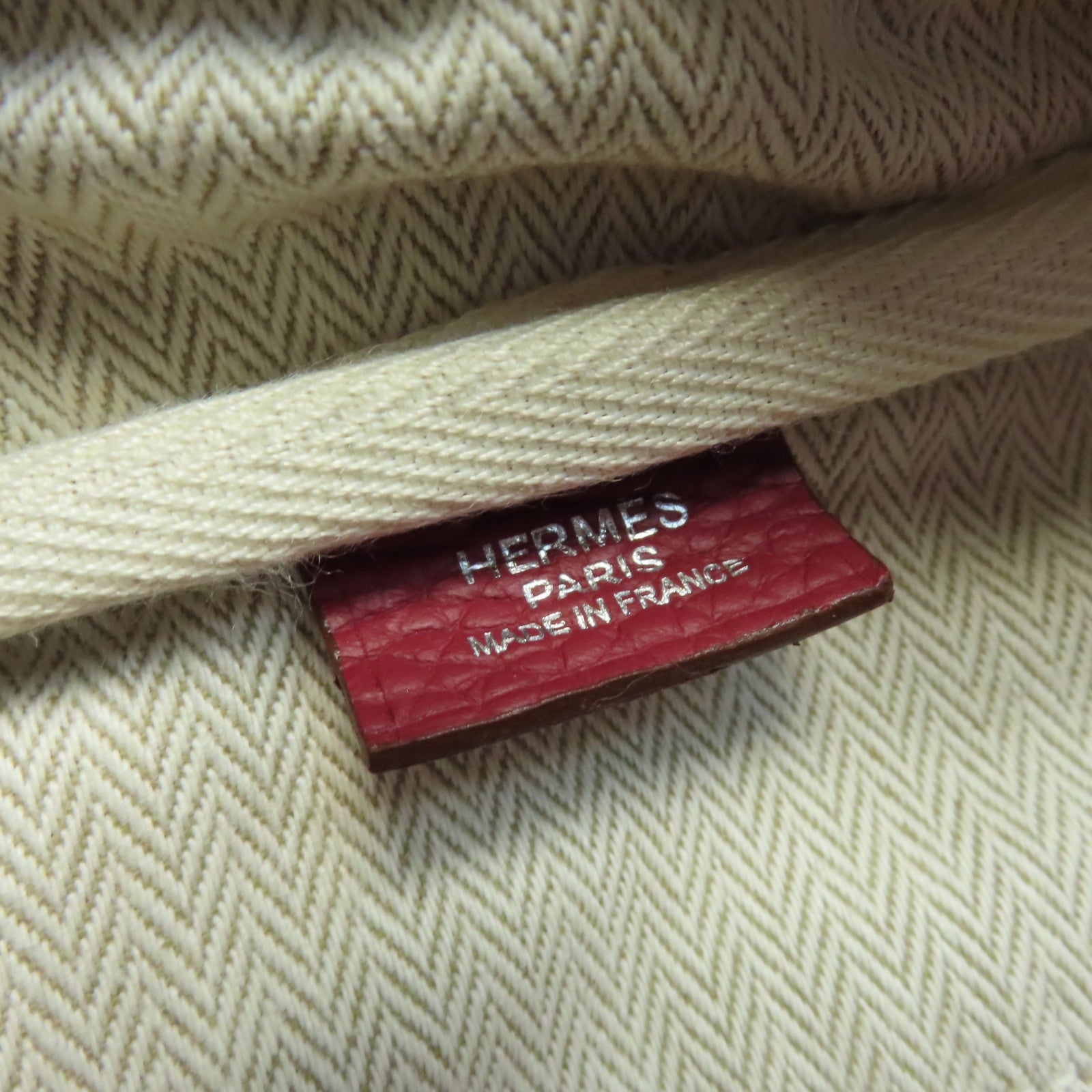 HERMES Clemence皮革Victoria 35銀扣手挽袋紅色