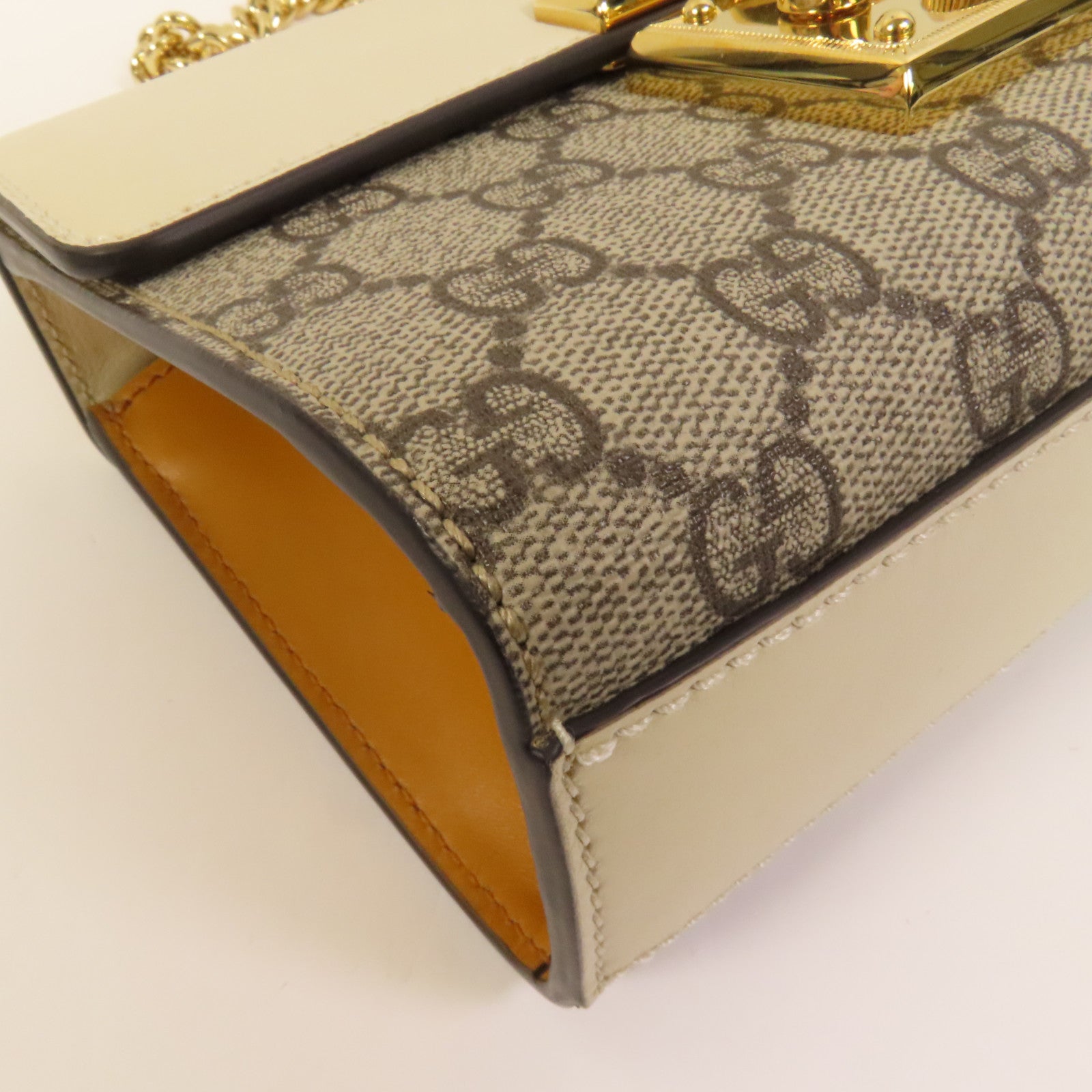 GUCCI 【激減優惠】牛皮皮革/塗層帆布Padlock GG金扣肩背袋