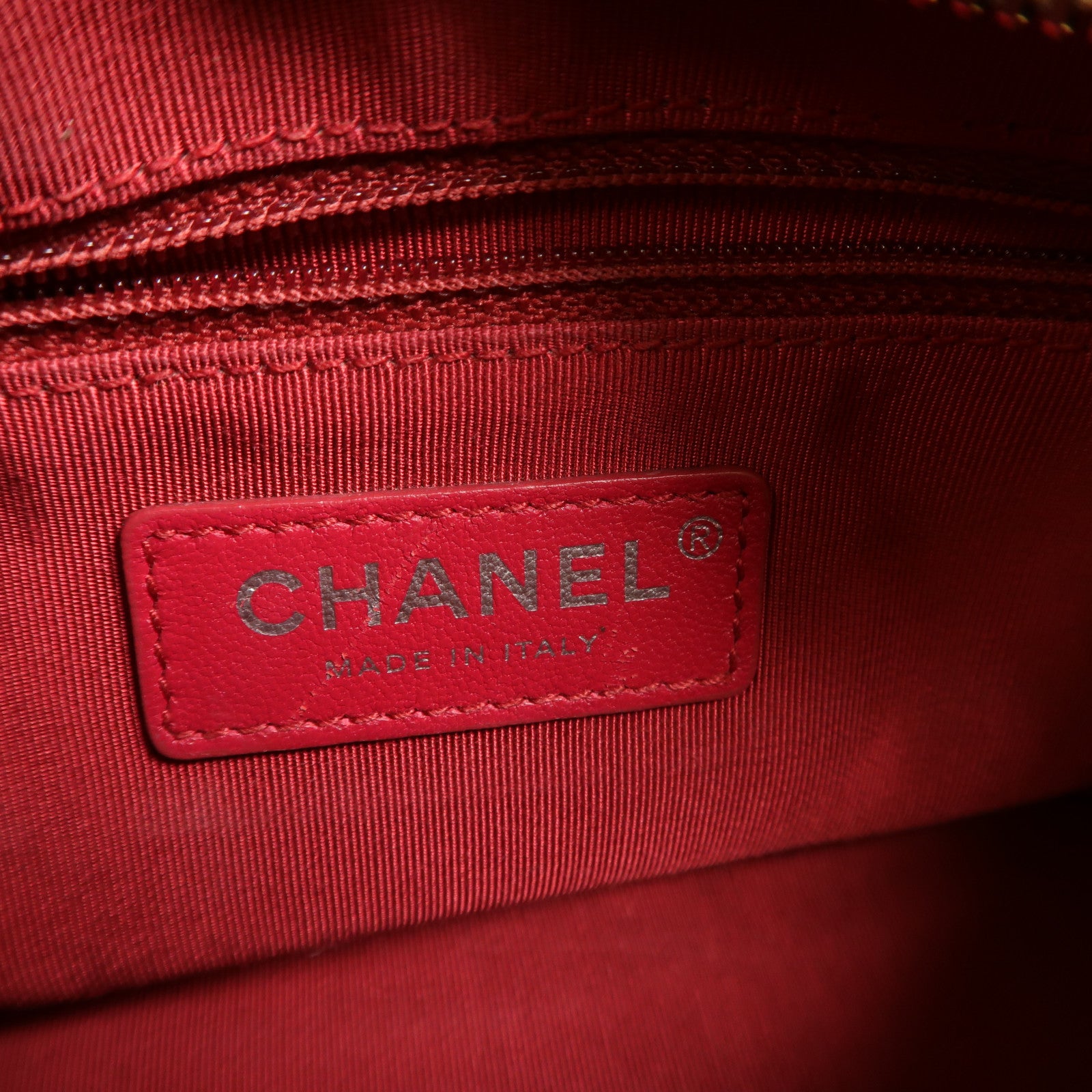 CHANEL 牛皮皮革Gabrielle Small鏈帶肩背袋