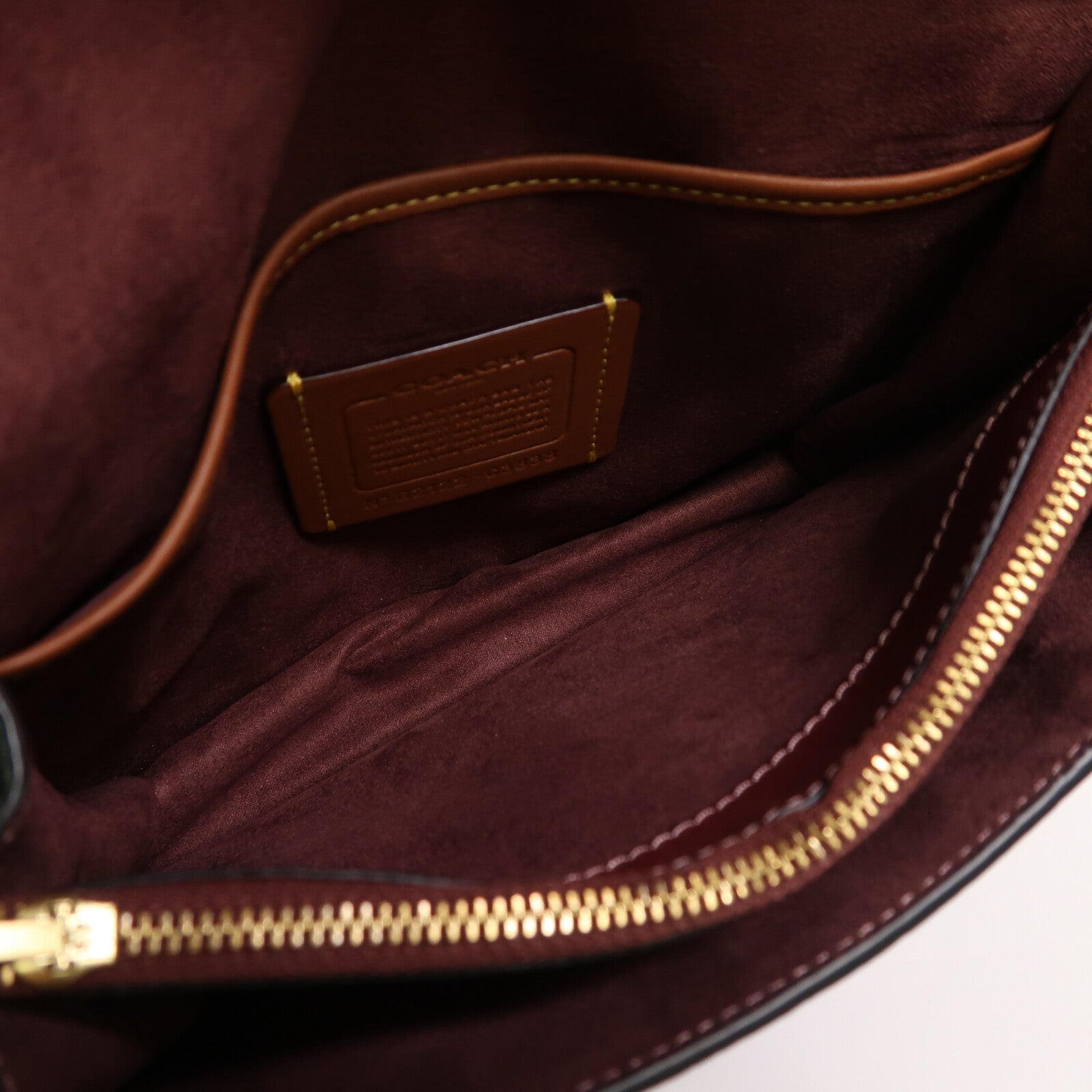 COACH 牛皮皮革Beat Shoulder Bag With Rivets金扣手挽肩背兩用袋