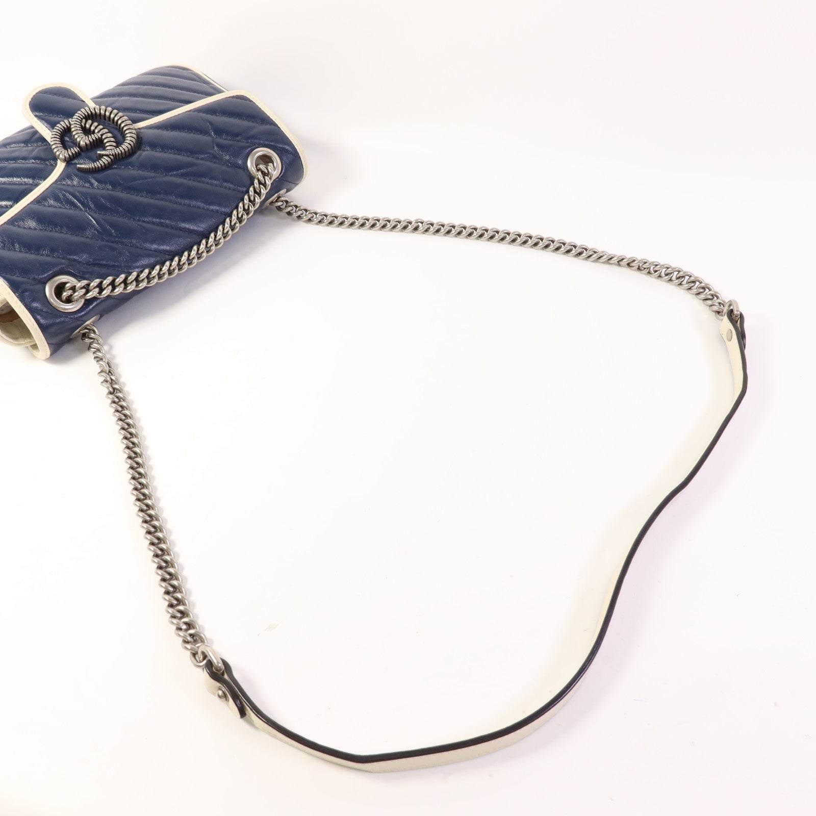 GUCCI 牛皮皮革GG Marmont Shoulder Bag銀扣鏈帶肩背袋