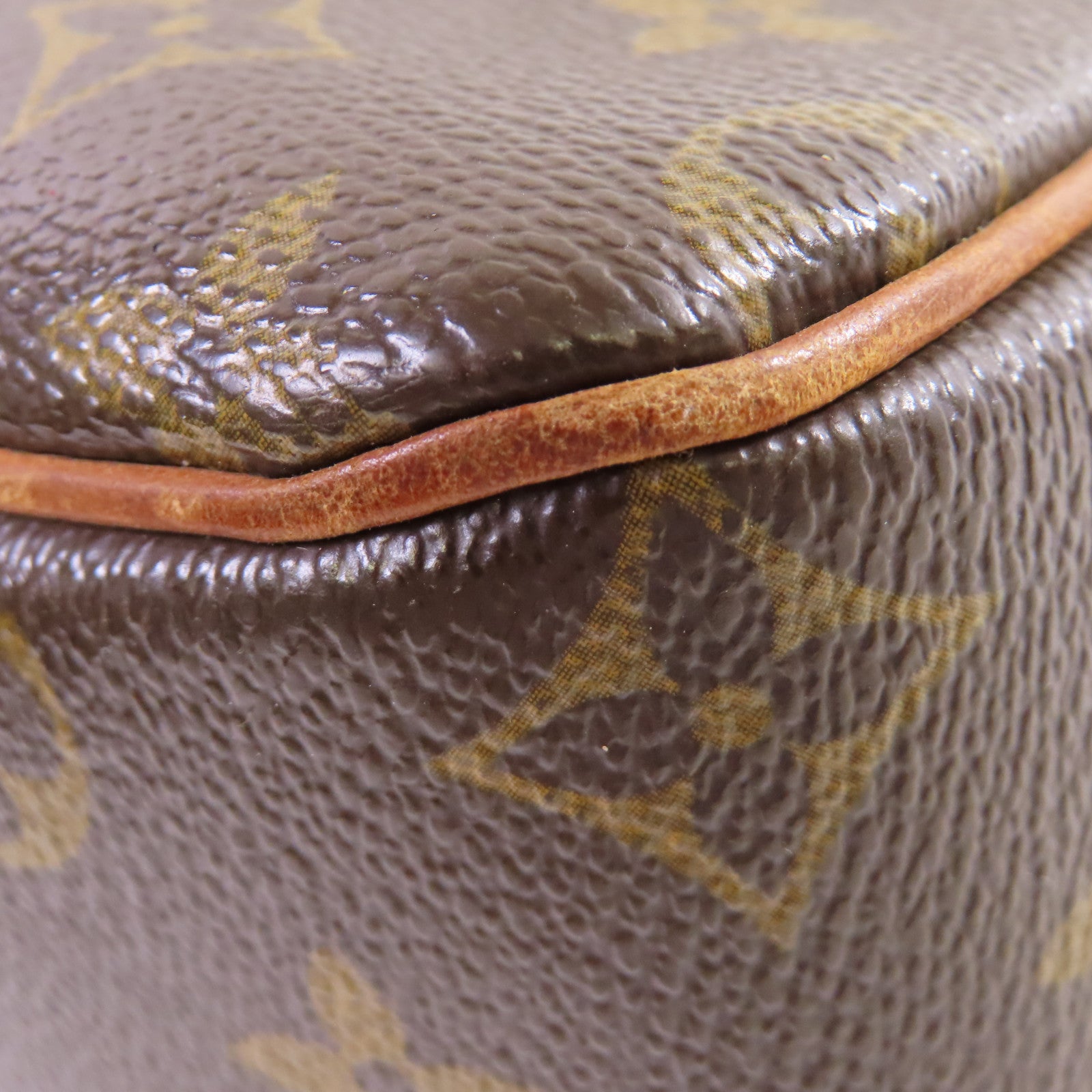 LOUIS VUITTON Monogram Viva Cite GM Shoulder Bag金扣肩背袋啡色