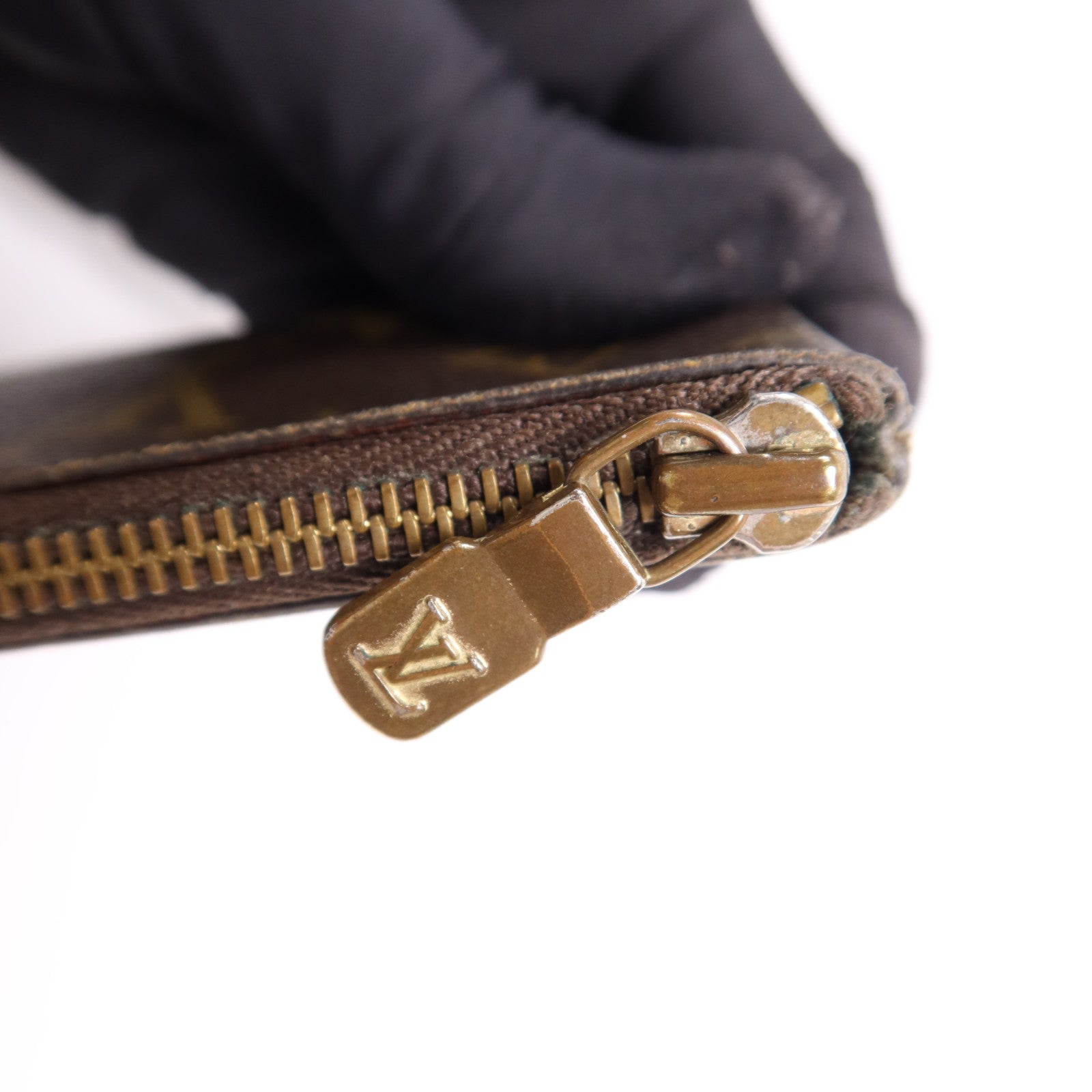 LOUIS VUITTON Monogram Key Pouch金扣鎖匙包