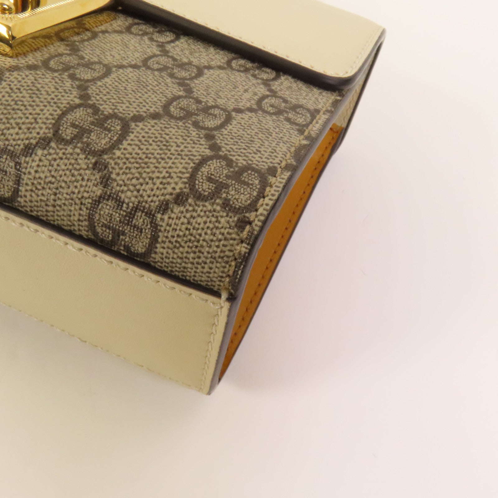 GUCCI 【激減優惠】牛皮皮革/塗層帆布Padlock GG金扣肩背袋