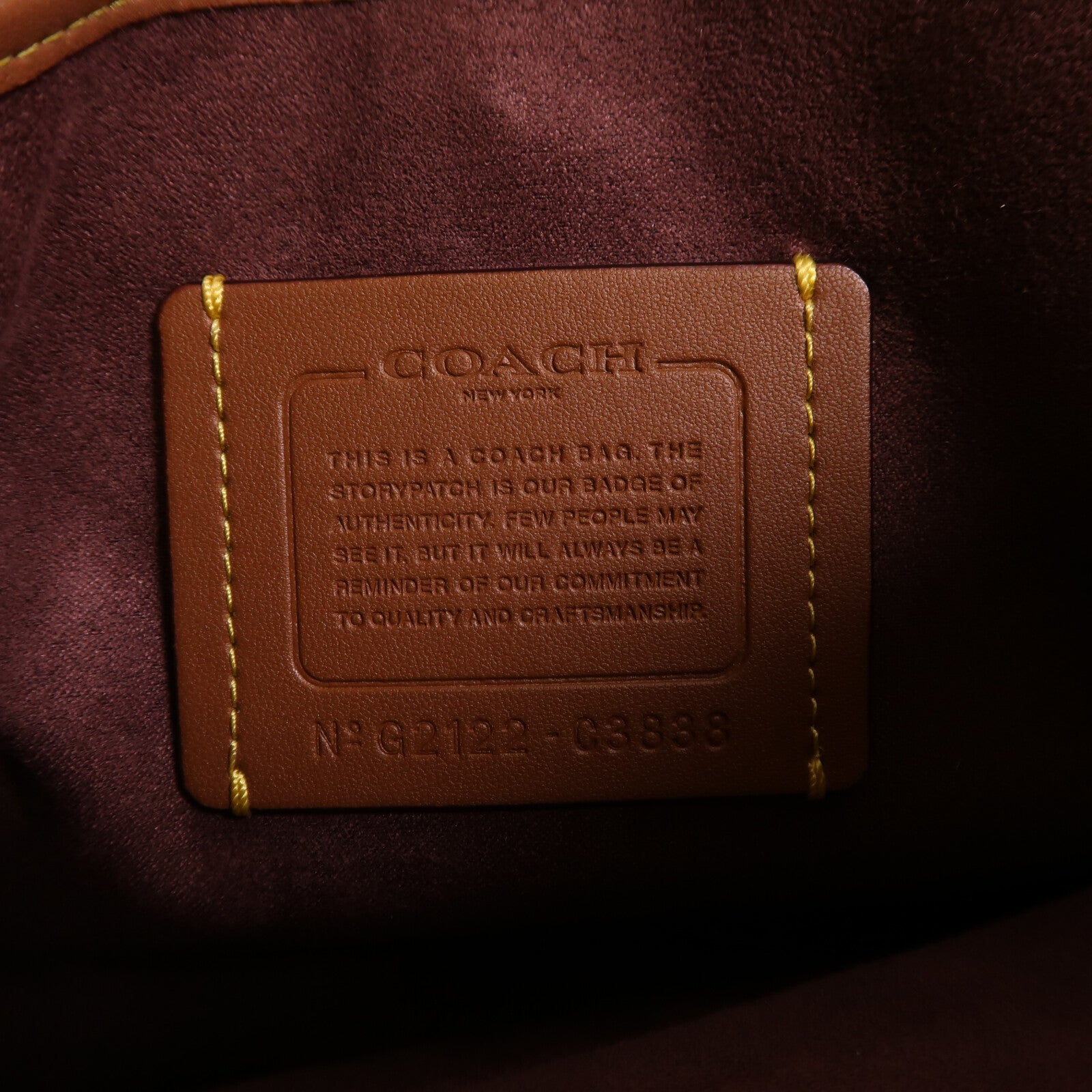 COACH 牛皮皮革Beat Shoulder Bag With Rivets金扣手挽肩背兩用袋