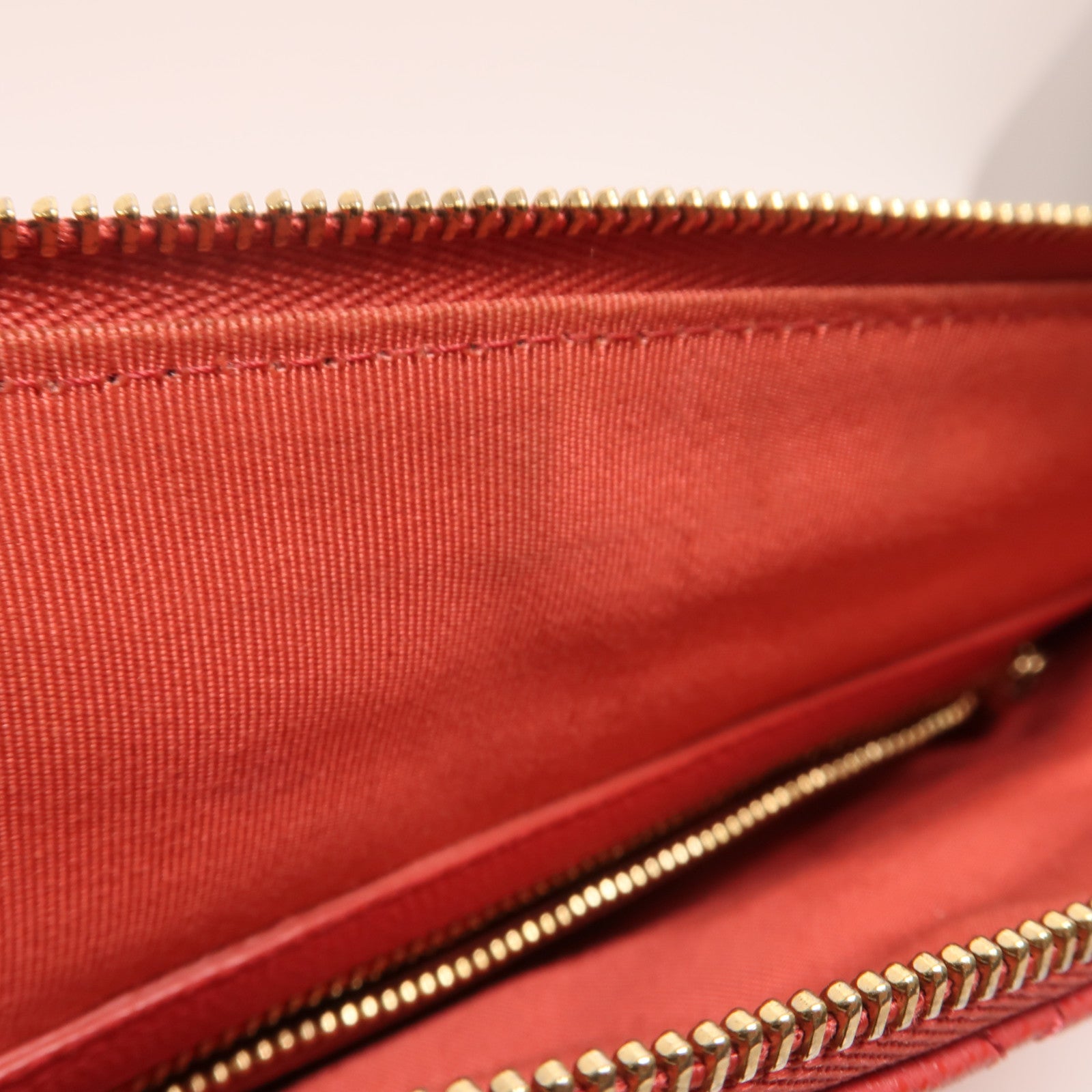 CHANEL 牛皮皮革Clutch Bag金扣手拿包