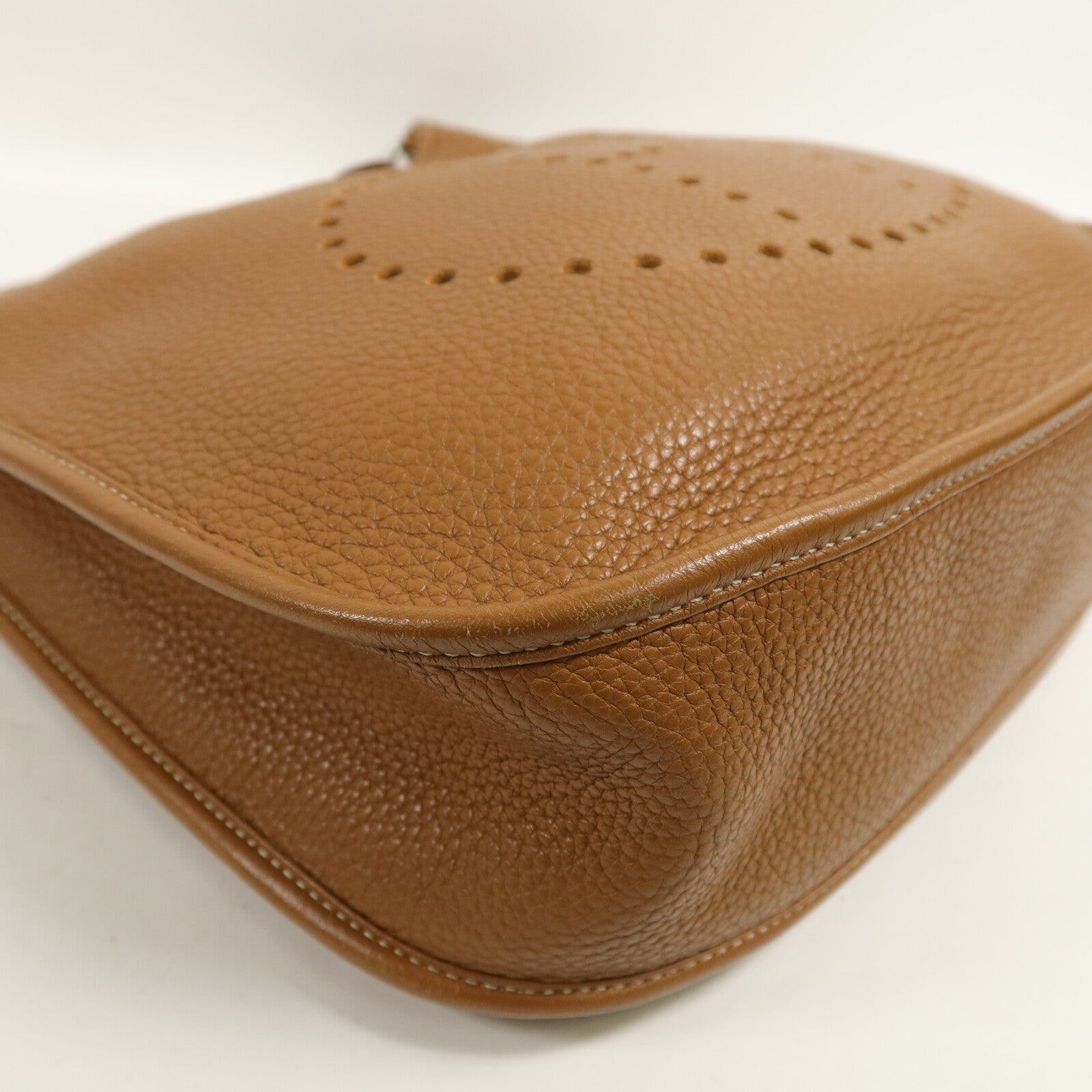 HERMES Clemence皮革Evelyne PM肩背袋Gold