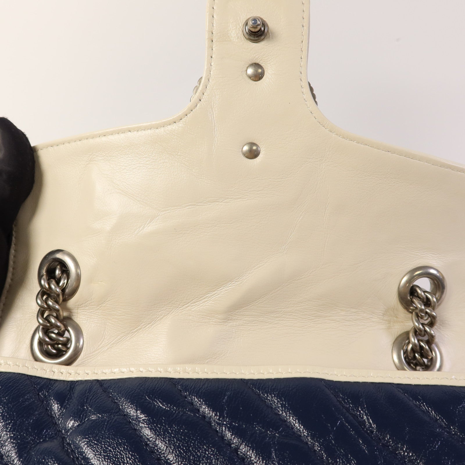 GUCCI 牛皮皮革GG Marmont Shoulder Bag銀扣鏈帶肩背袋