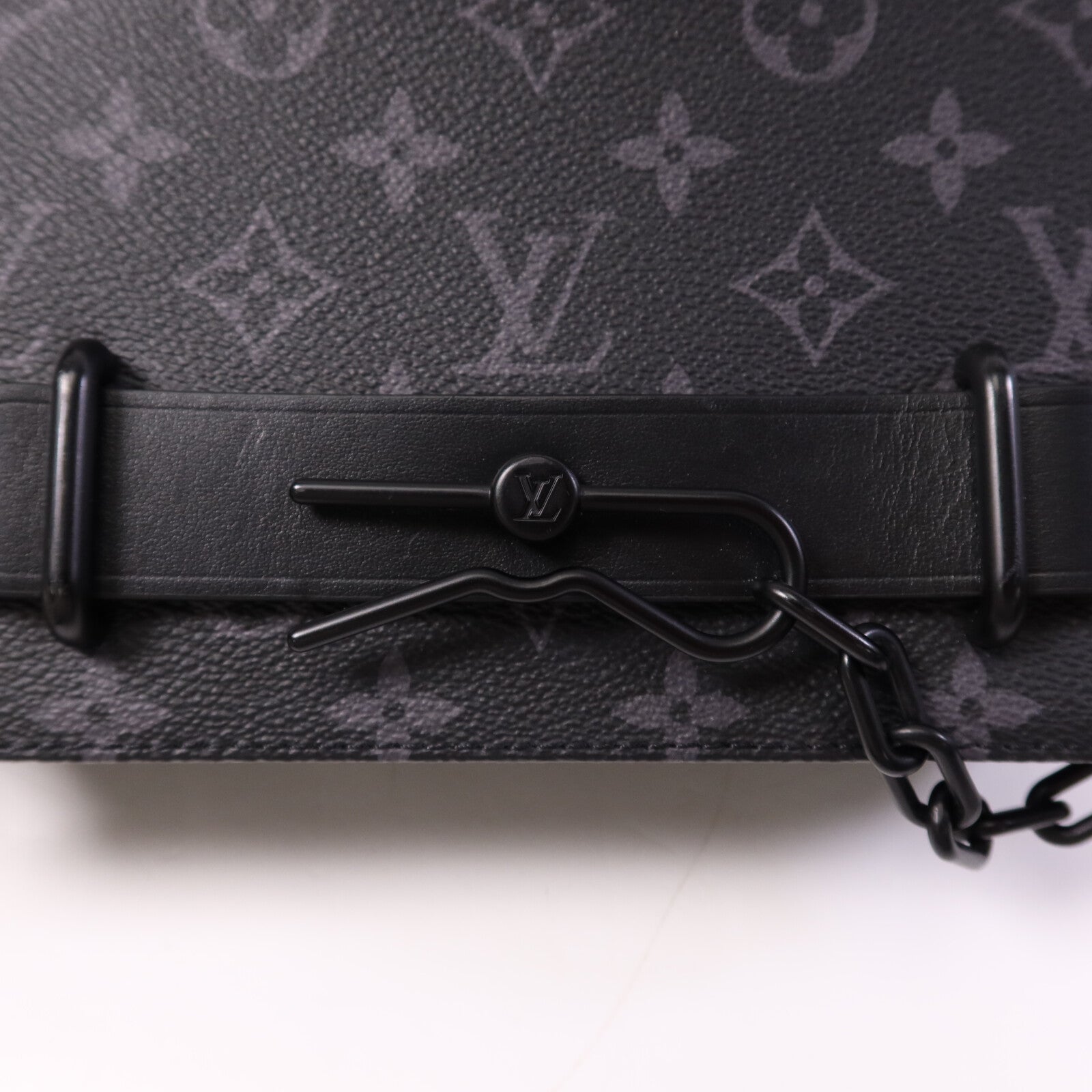 LOUIS VUITTON Monogram Eclipse Steamer Messenger肩背袋