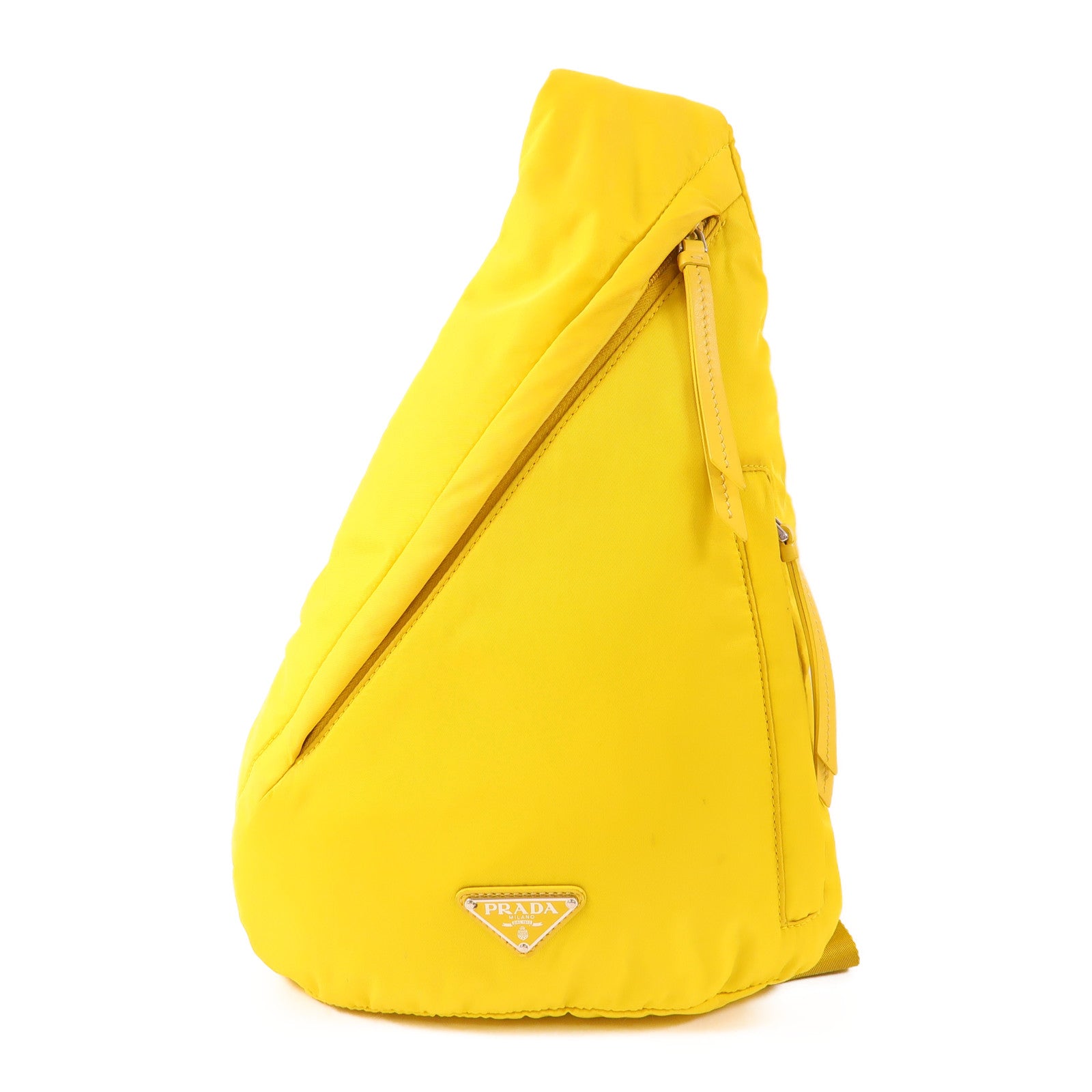 PRADA 尼龍Re-Nylon Sling Bag銀扣肩背袋