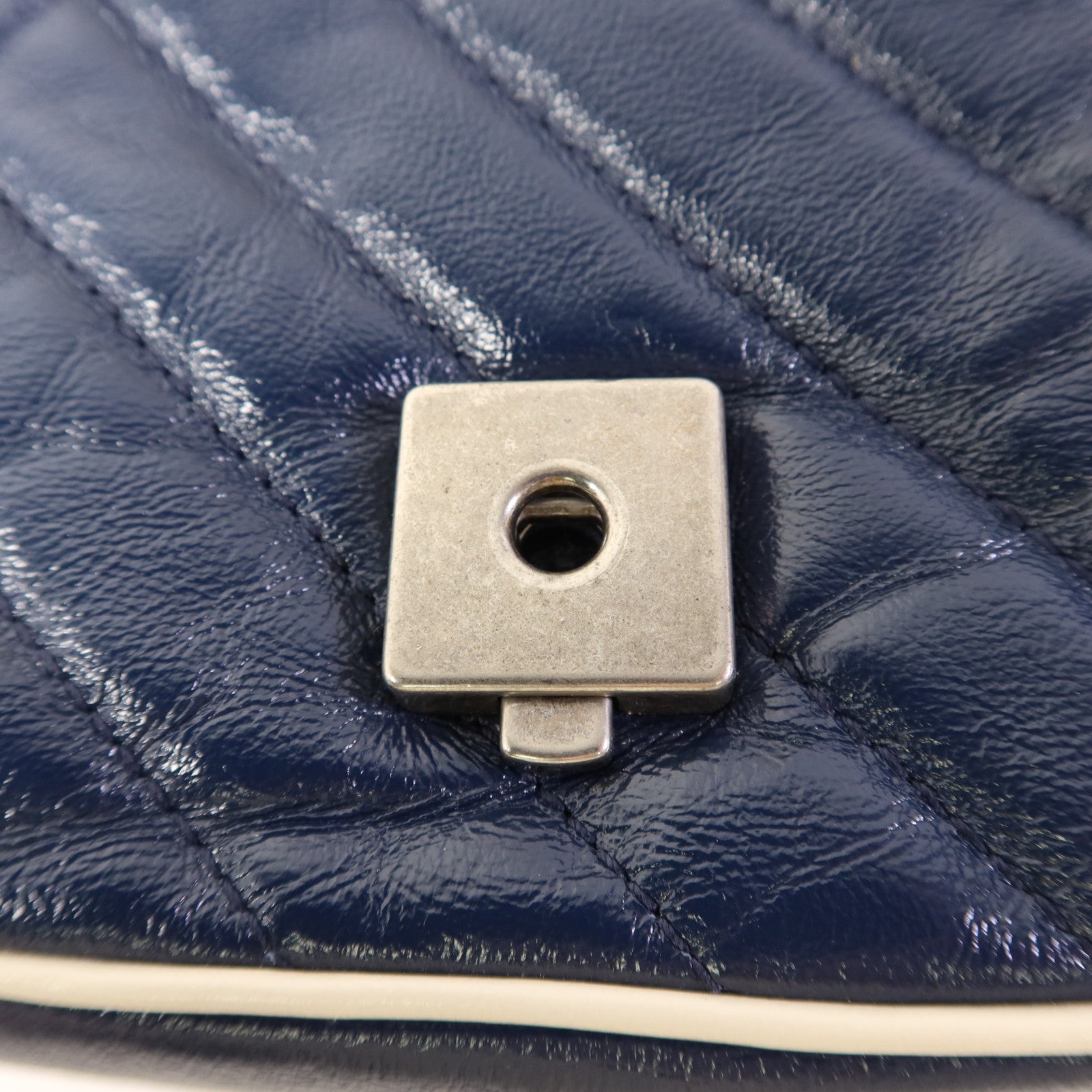 GUCCI 牛皮皮革GG Marmont Shoulder Bag銀扣鏈帶肩背袋