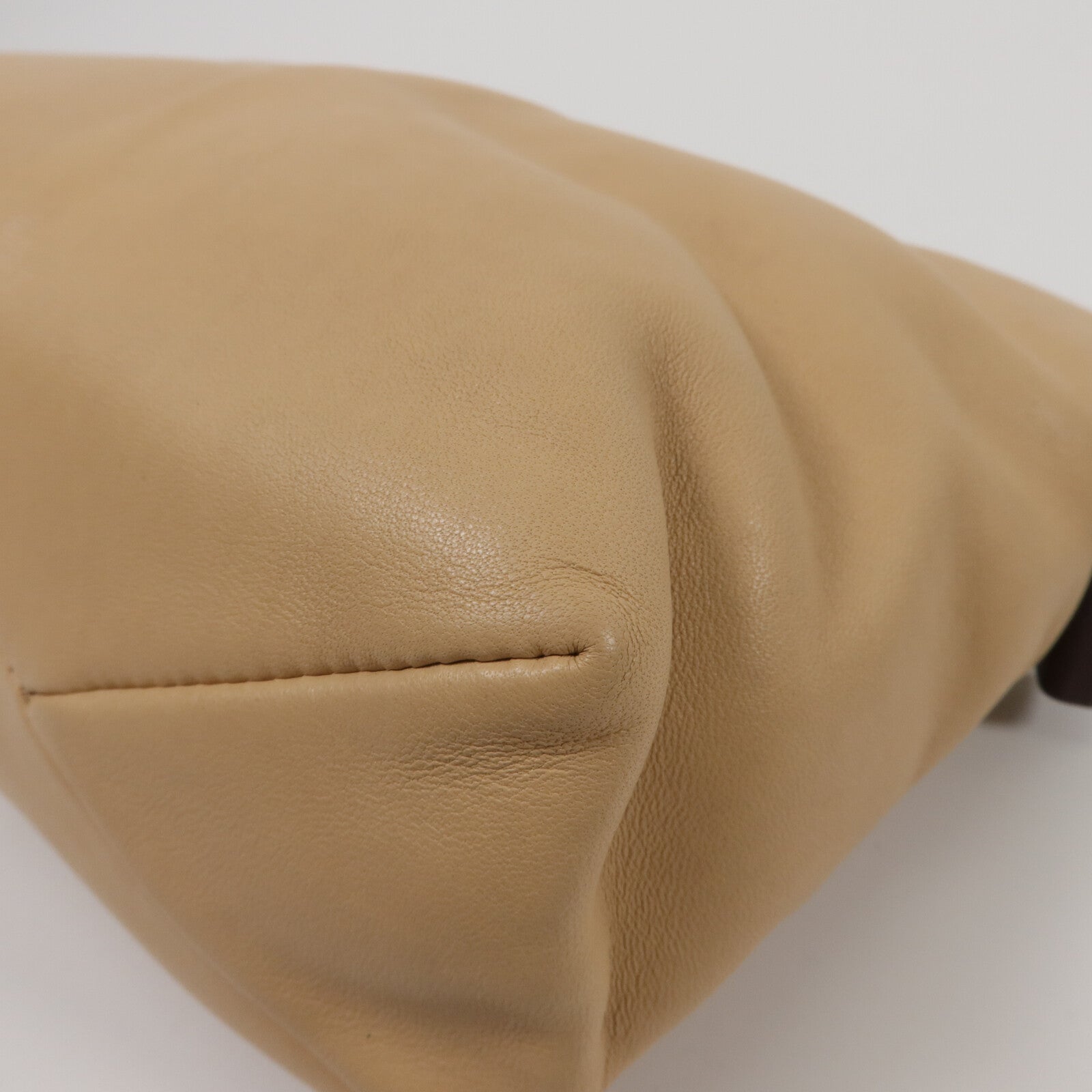 LOEWE 牛皮皮革Shoulder Bag肩背袋