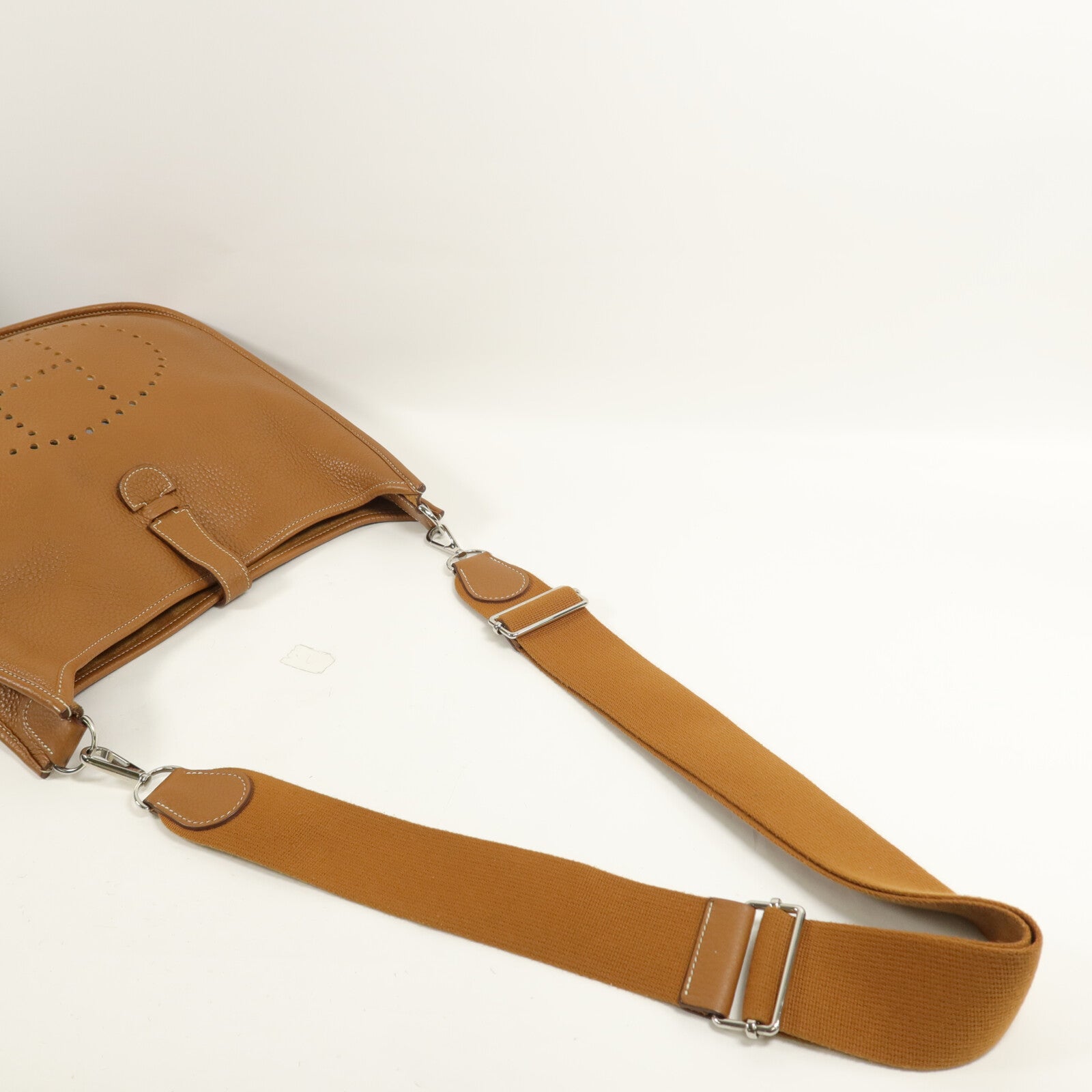 HERMES Clemence皮革Evelyne PM肩背袋Gold