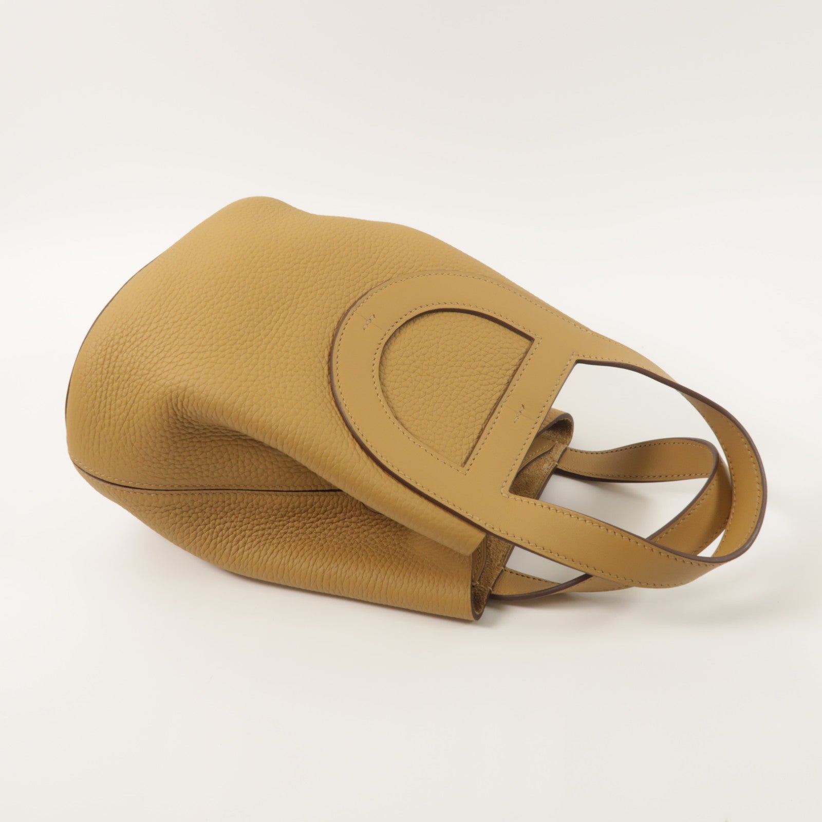 HERMES Clemence皮革In The Loop 18手挽袋Biscuit