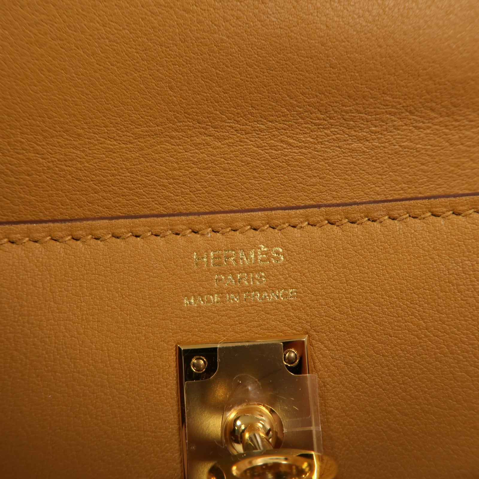 HERMES Swift皮革Kelly Moove肩背袋Sesame