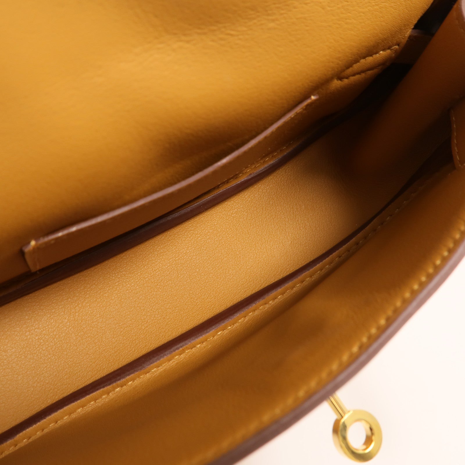 HERMES Swift皮革Kelly Moove肩背袋Sesame