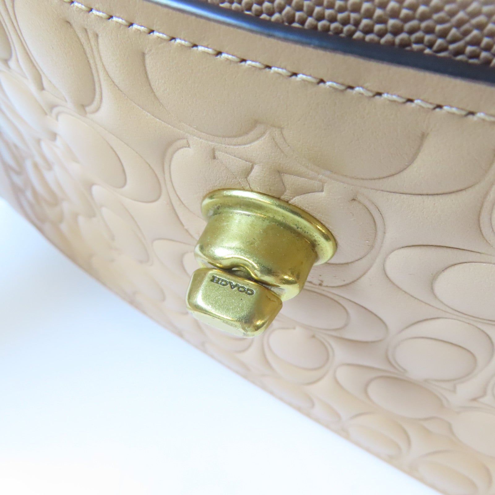 COACH 牛皮皮革Shoulder Bag金扣鏈帶肩背袋啡色/米色