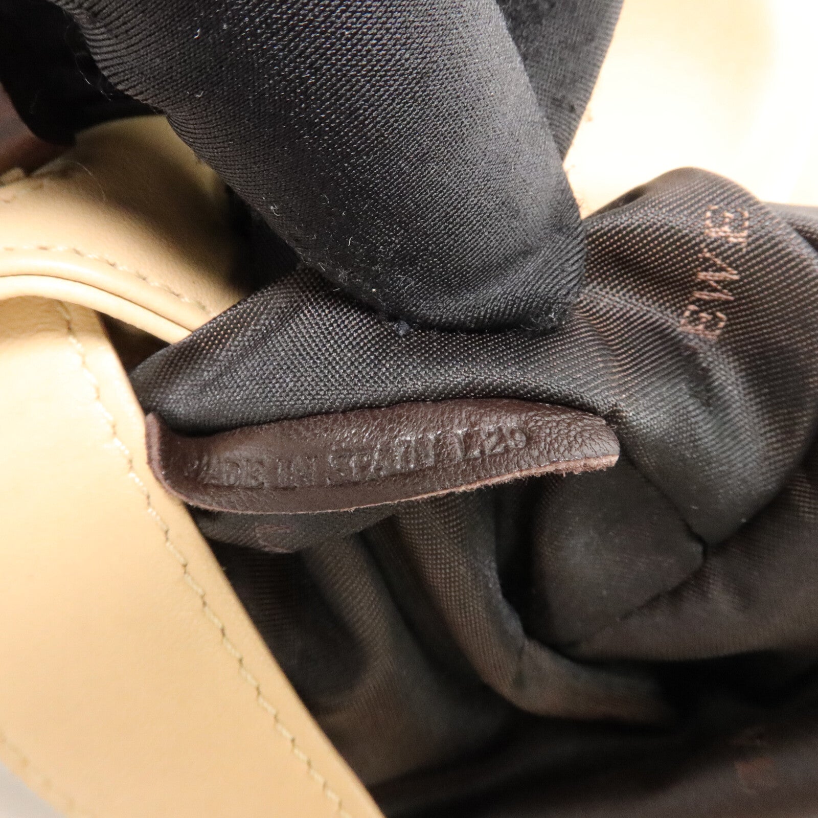 LOEWE 牛皮皮革Shoulder Bag肩背袋