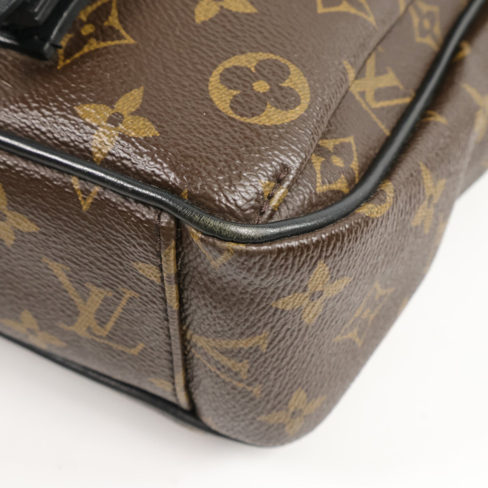 LOUIS VUITTON Monogram Christoper Macassar肩背袋