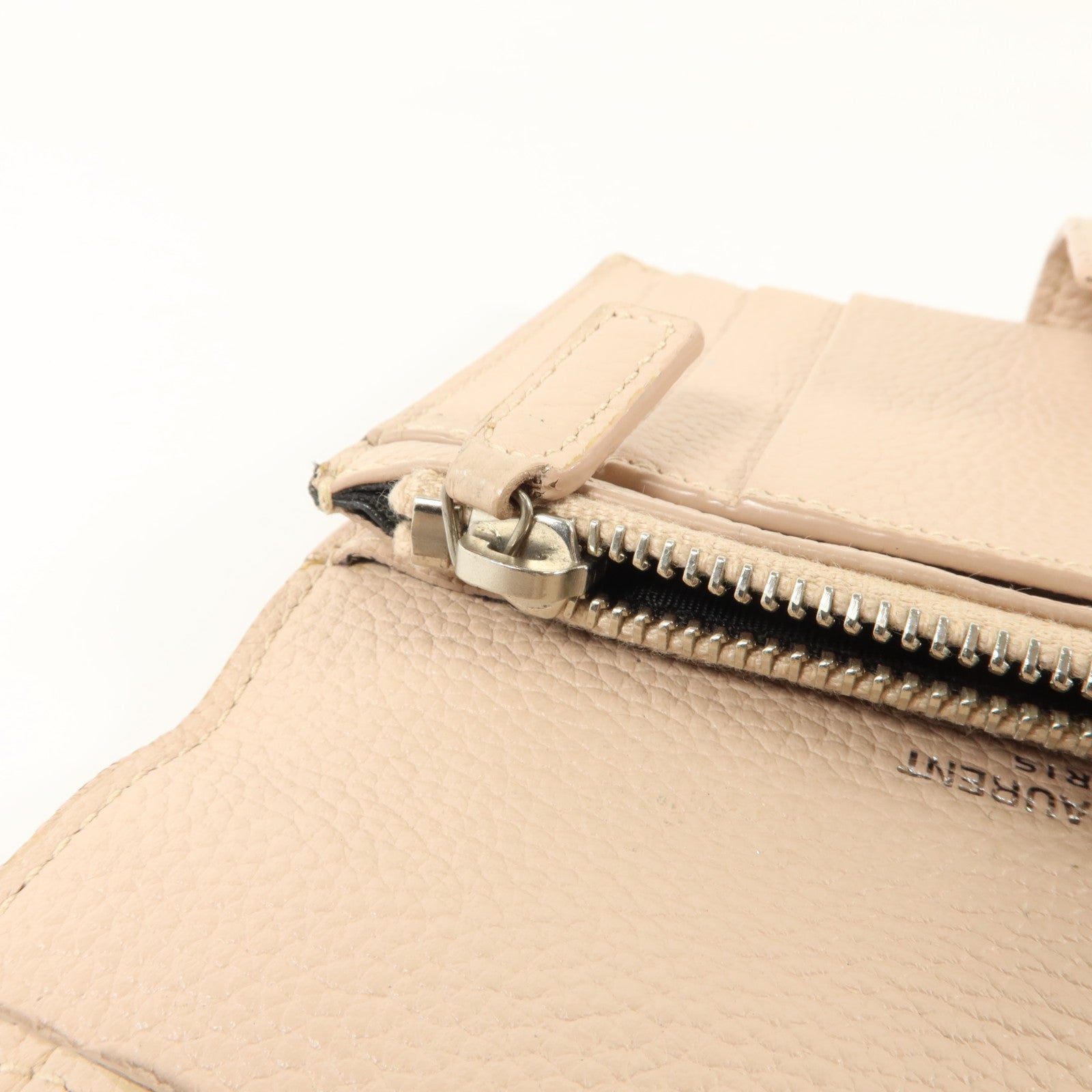 SAINT LAURENT 牛皮皮革Sac De Jour Bifold Wallet銀扣錢包