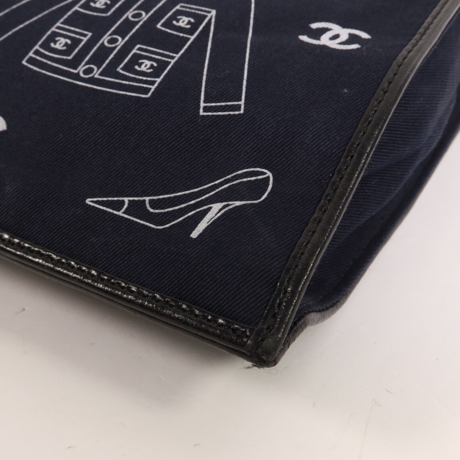 CHANEL 帆布Icon Hand Bag鏈帶手挽袋