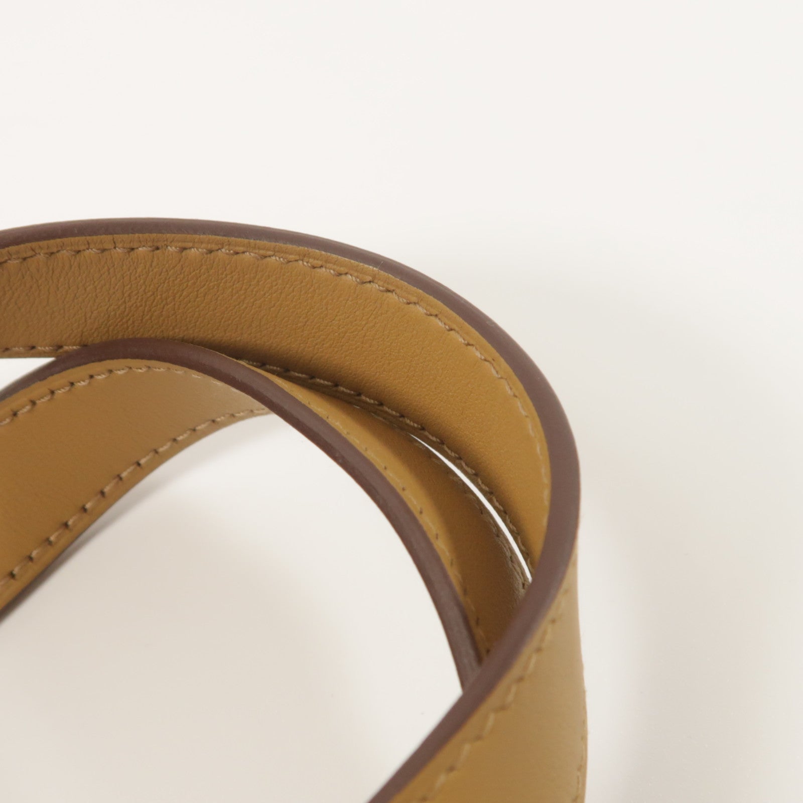 HERMES Clemence皮革In The Loop 18手挽袋Biscuit