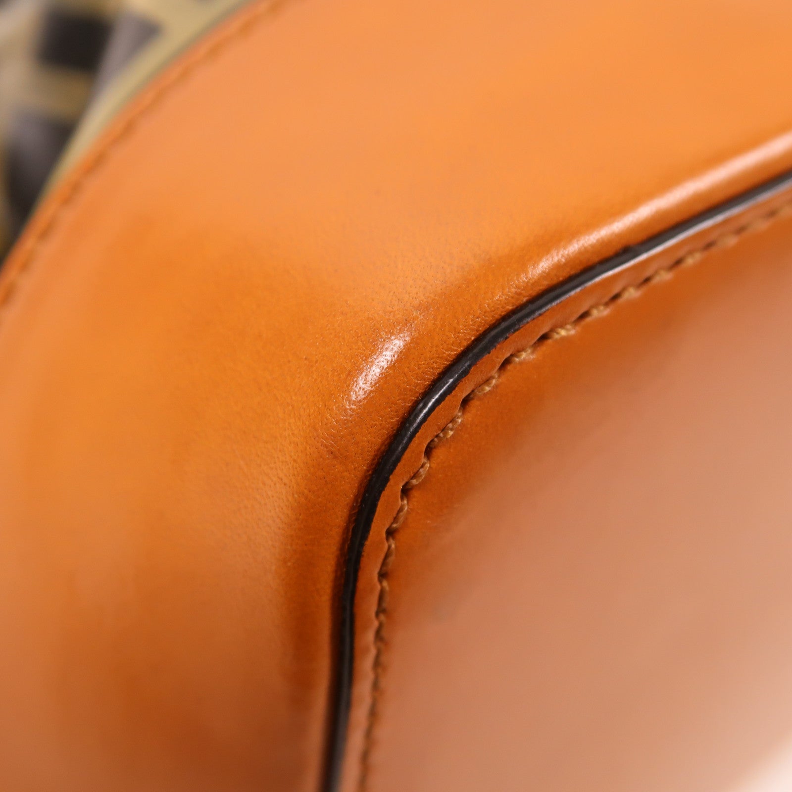 FENDI PVC/牛皮皮革Shoulder Bag金扣肩背袋