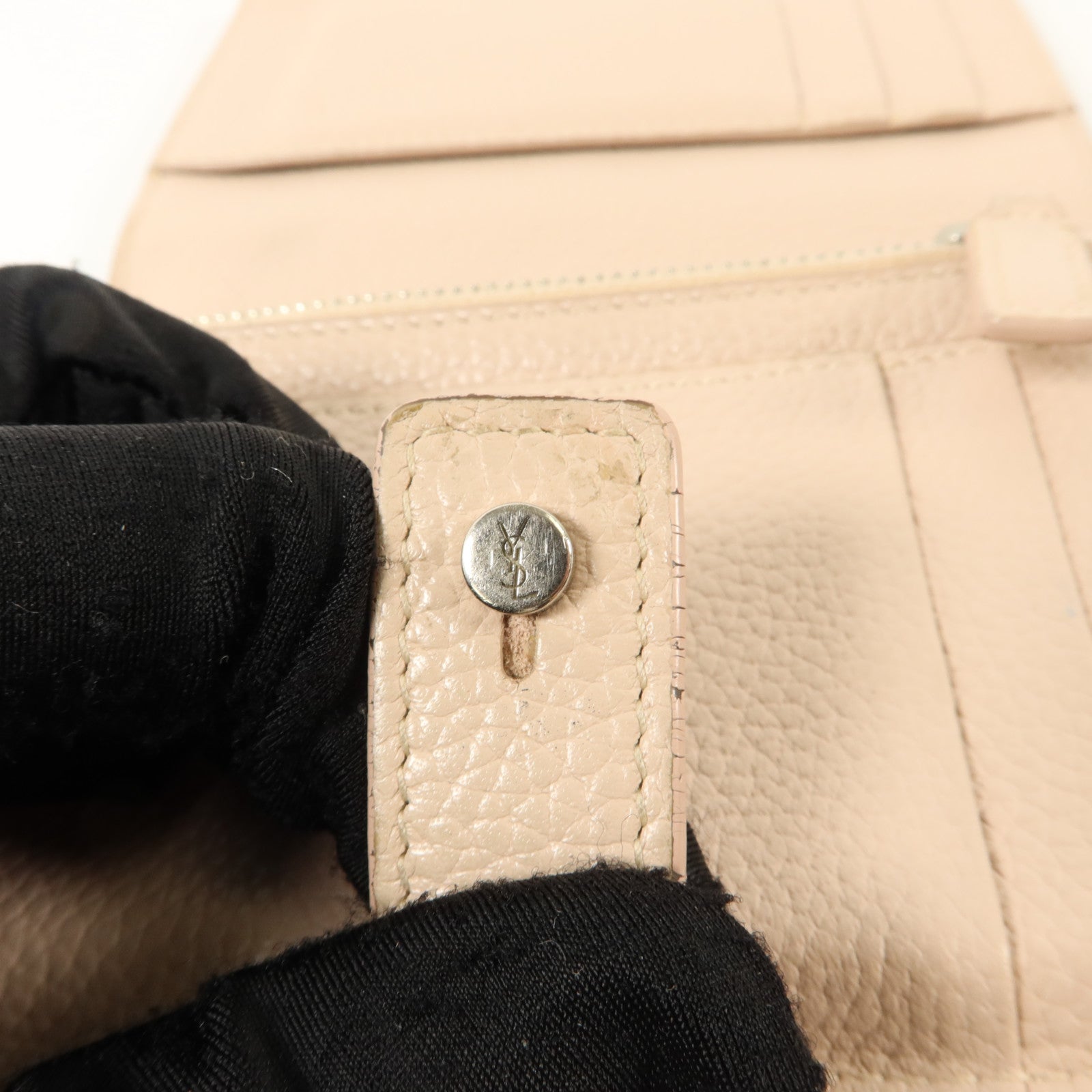 SAINT LAURENT 牛皮皮革Sac De Jour Bifold Wallet銀扣錢包