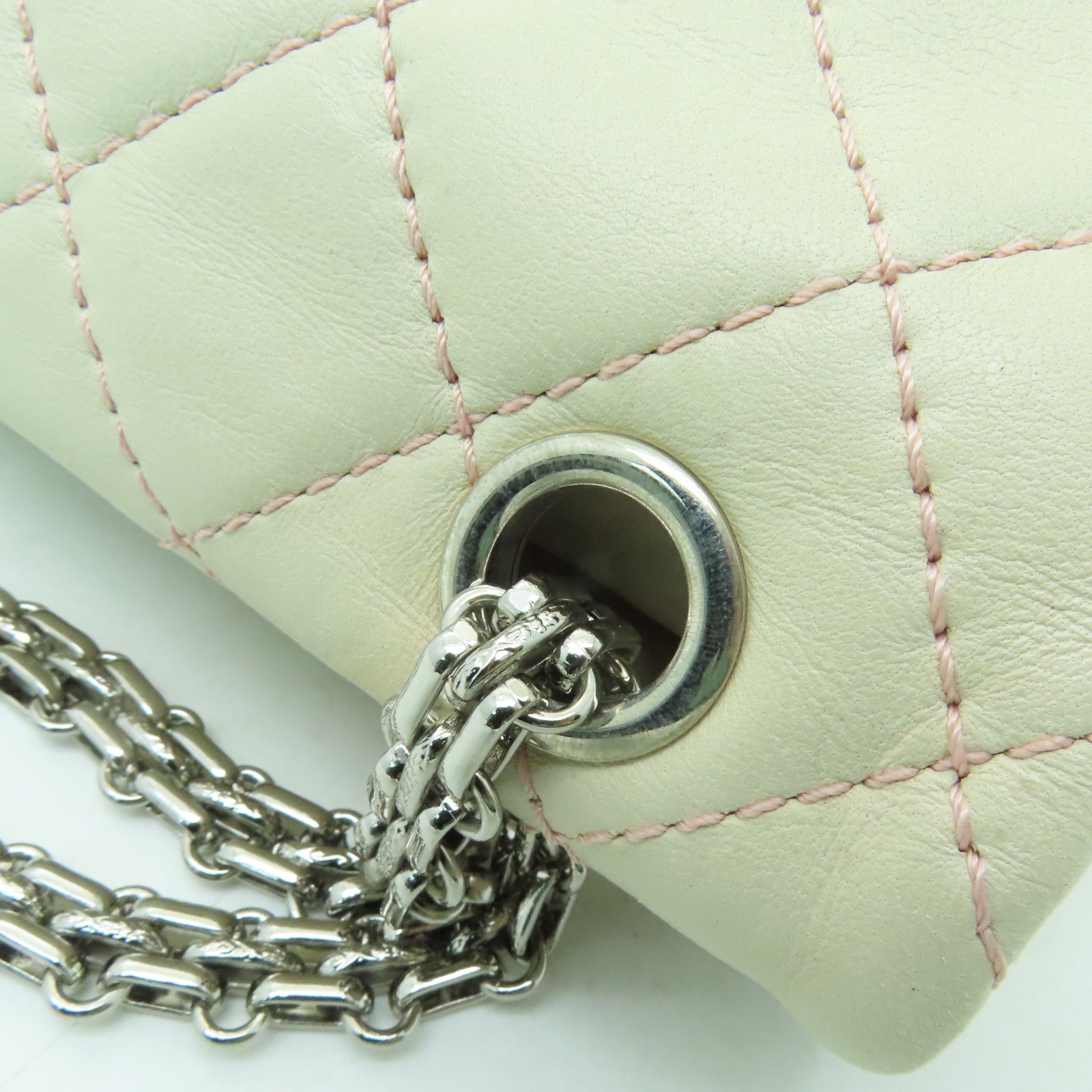 CHANEL **【清倉大減價】菱格羊皮皮革2.55 Chain Shoulder Bag銀扣鏈帶肩背袋粉紅色/白色