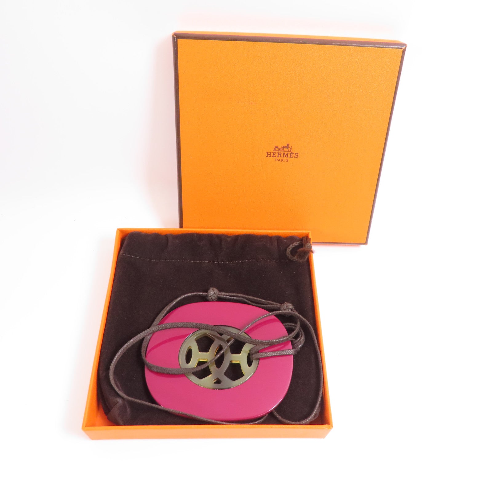 HERMES 水牛角Horn & Lacquer Lift Pendant項鍊