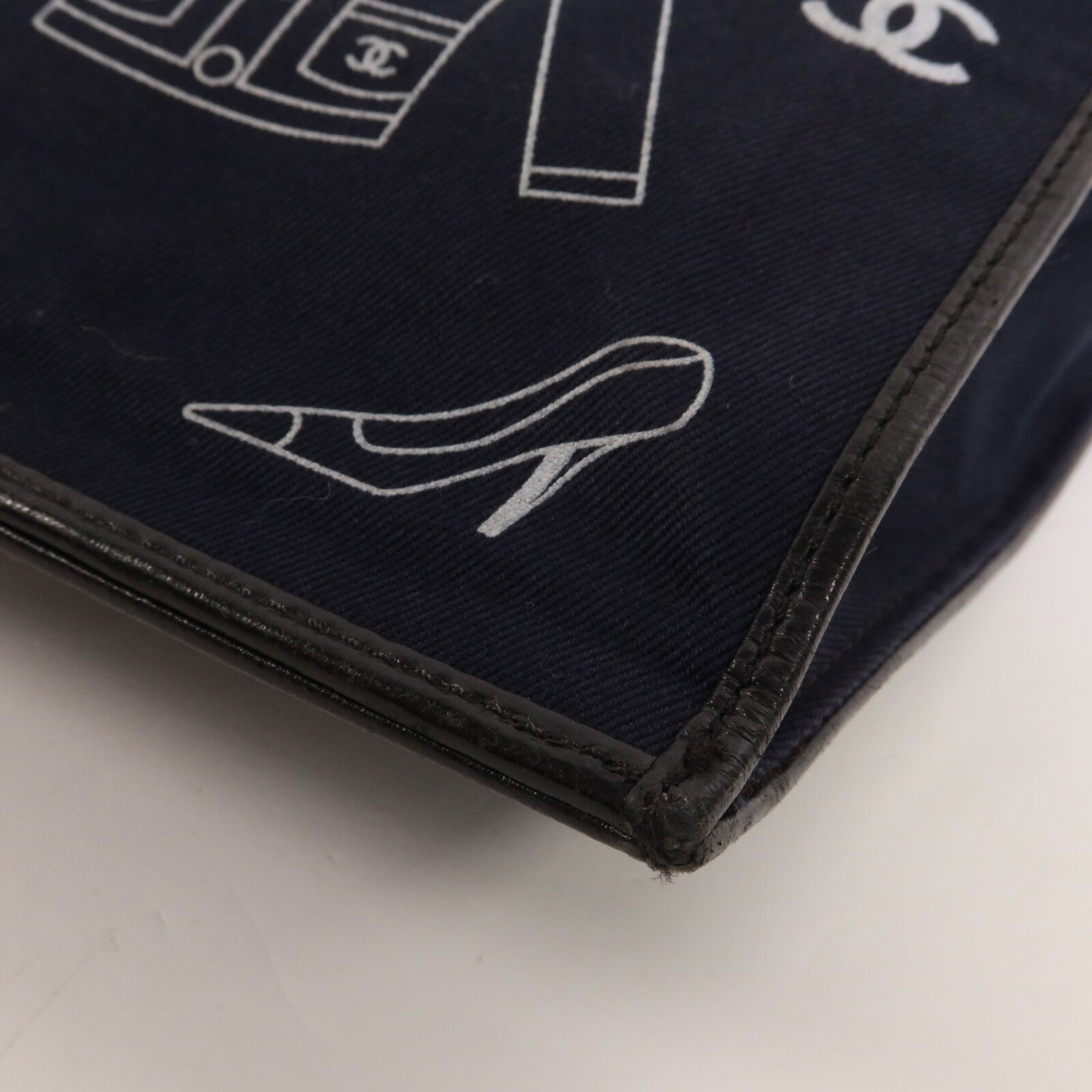 CHANEL 帆布Icon Hand Bag鏈帶手挽袋