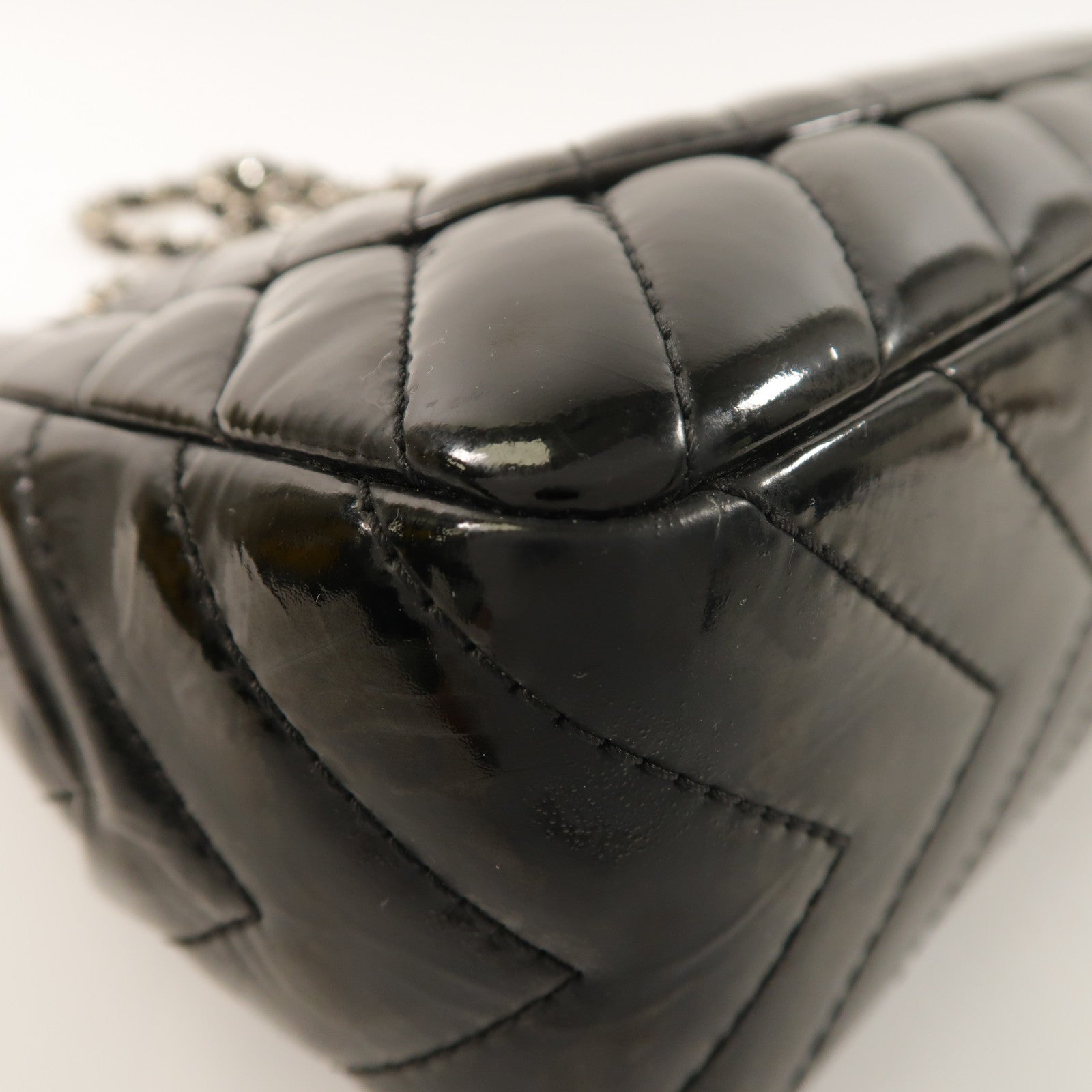 CHANEL 漆皮皮革Large Classic銀扣鏈帶肩背袋