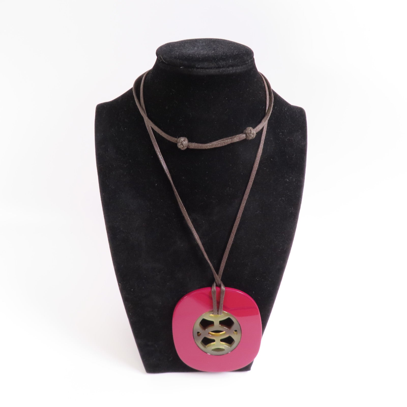 HERMES 水牛角Horn & Lacquer Lift Pendant項鍊