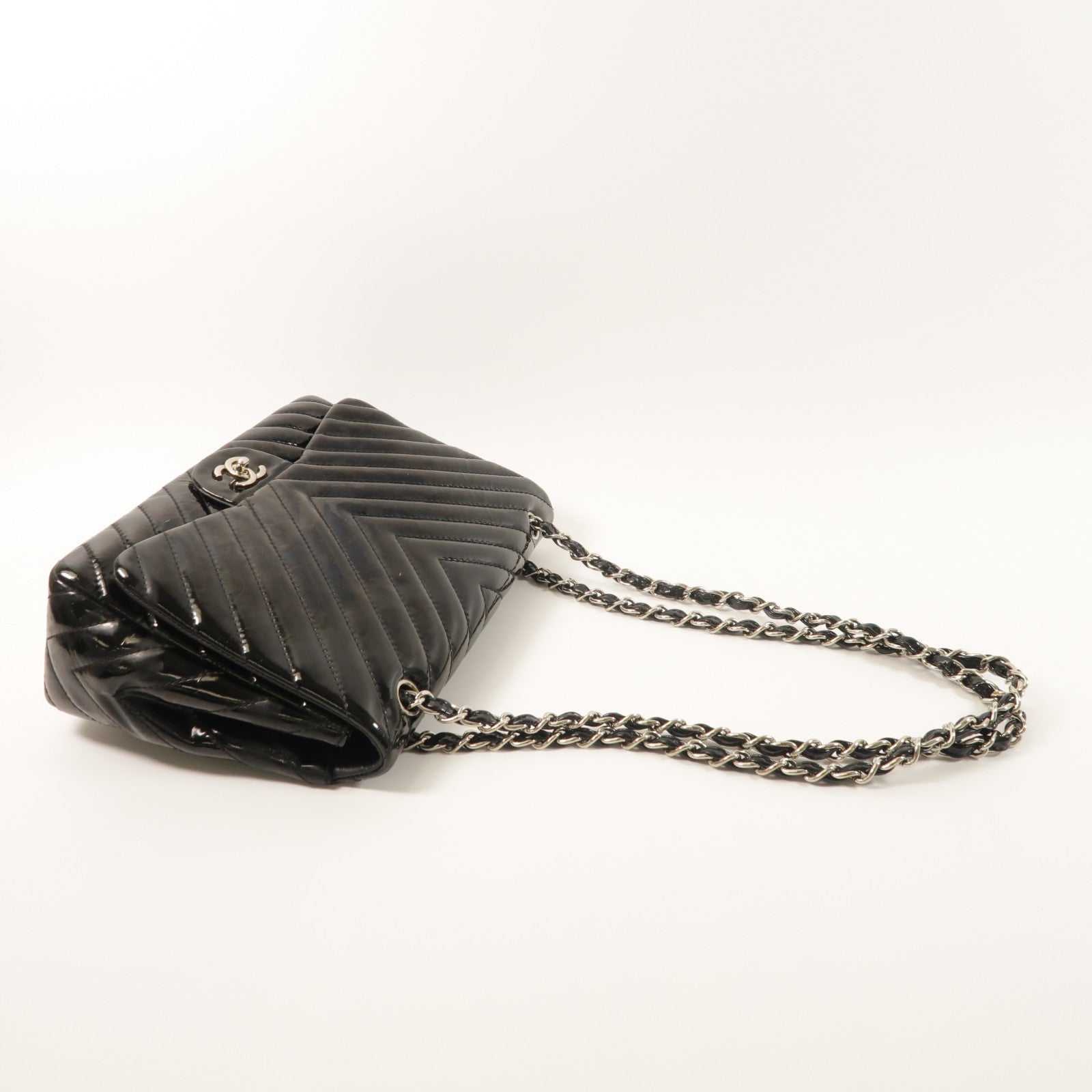 CHANEL 漆皮皮革Large Classic銀扣鏈帶肩背袋