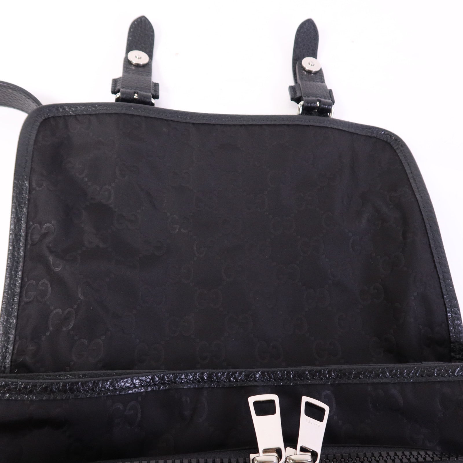 GUCCI 尼龍Shoulder Bag銀扣肩背袋