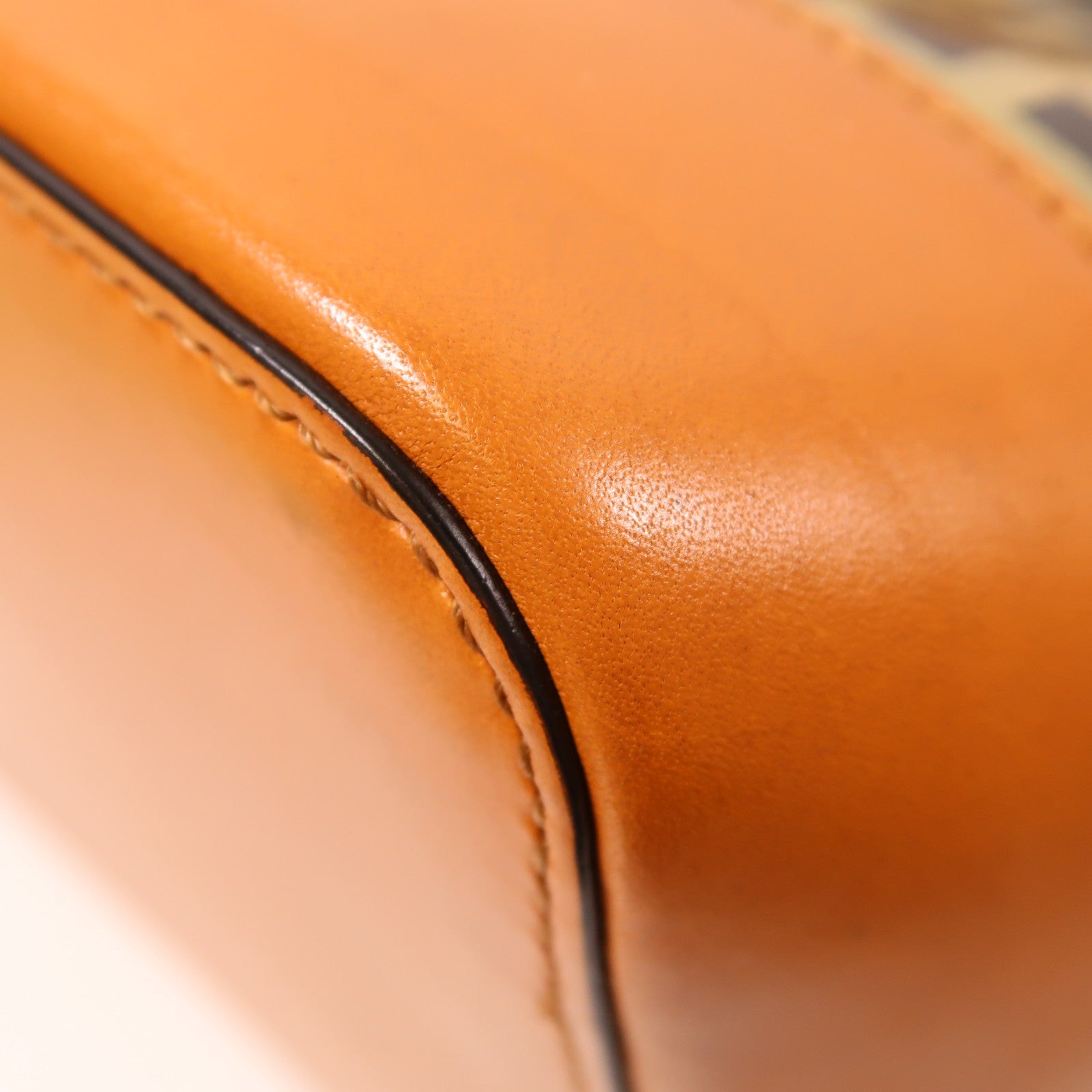 FENDI PVC/牛皮皮革Shoulder Bag金扣肩背袋