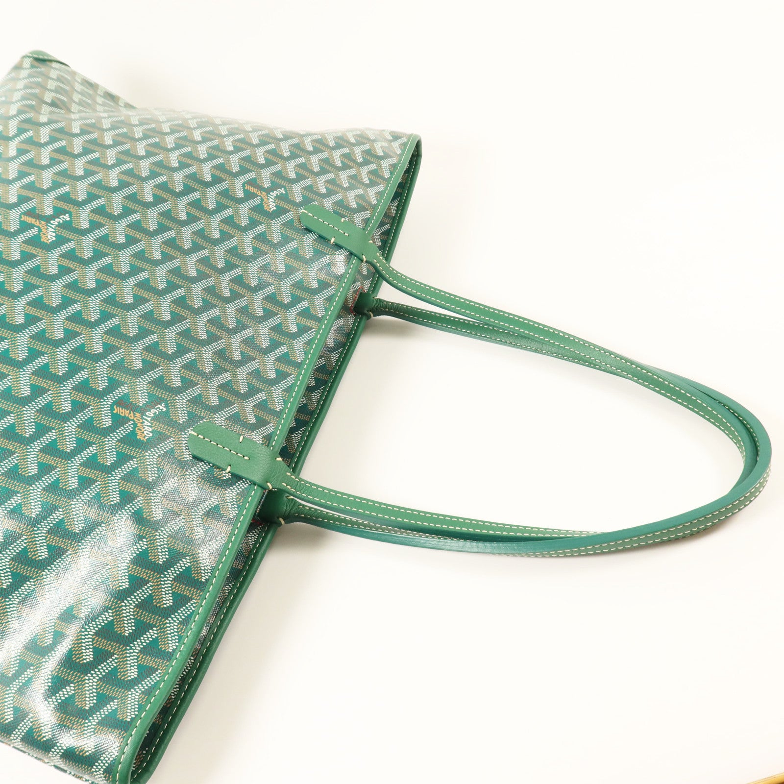 GOYARD 塗層帆布Artois MM銀扣肩背袋