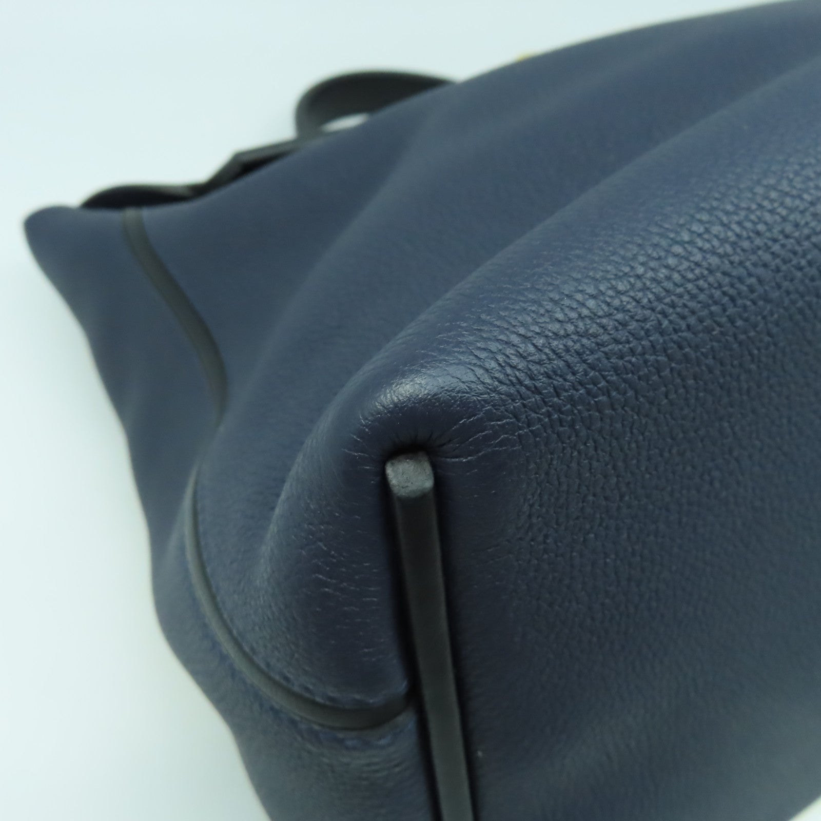HERMES 【激減優惠】Clemence皮革24/24 35cm金扣手挽袋午夜藍色/黑色