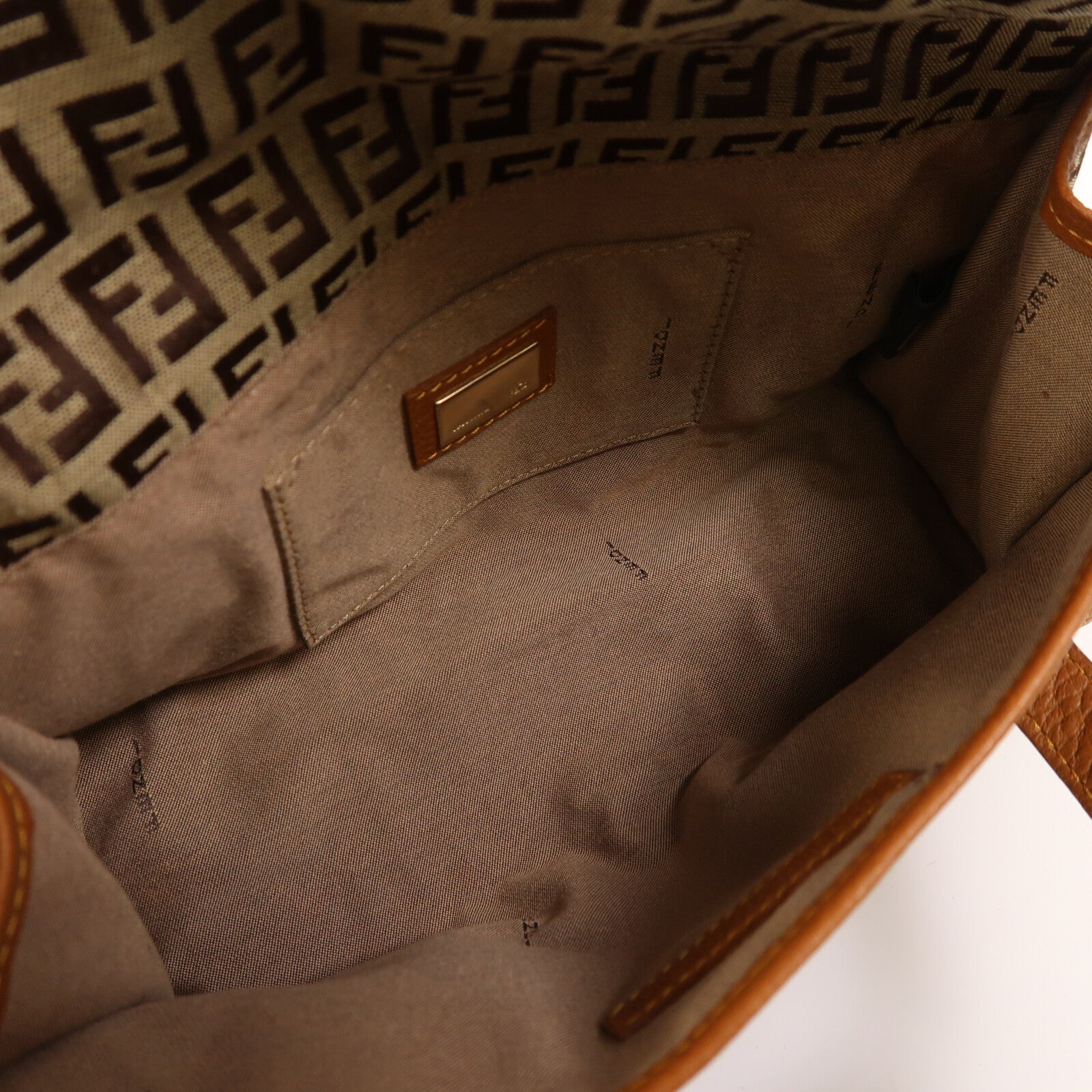 FENDI 帆布Hand Bag金扣手挽袋