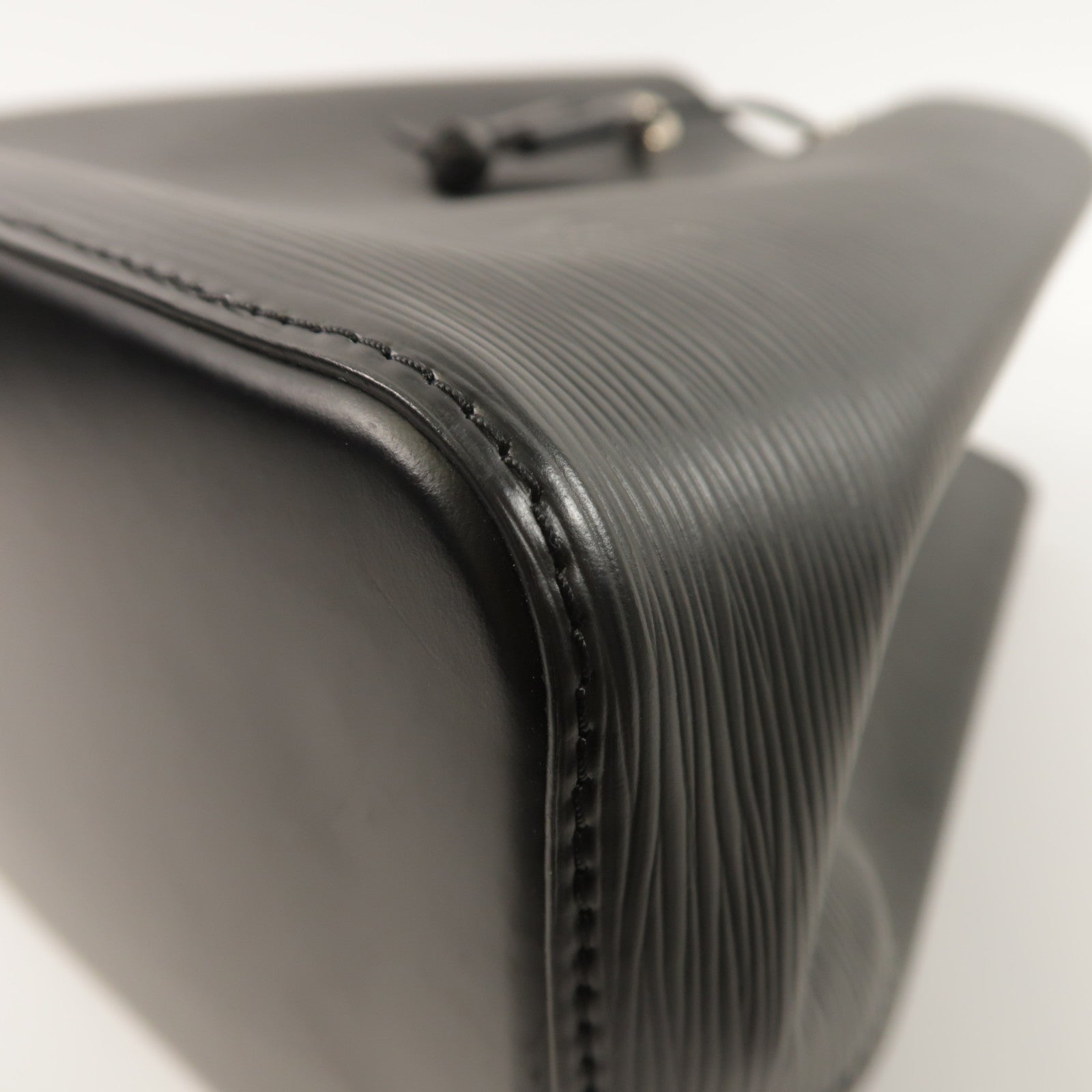 LOUIS VUITTON Epi Neo Noe MM手挽肩背兩用袋