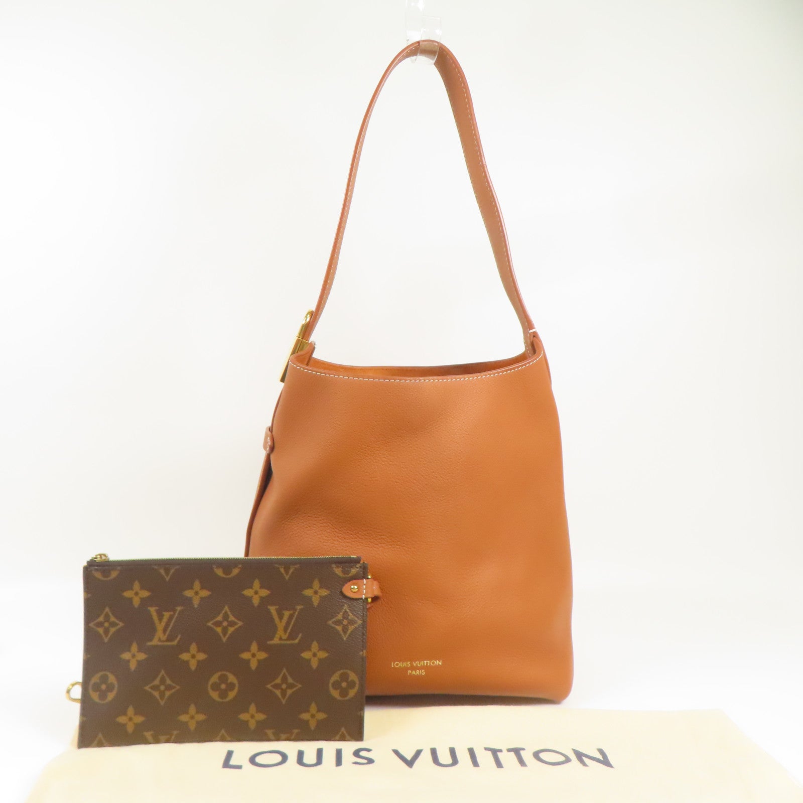LOUIS VUITTON 皮革Low Key Hobo PM金扣肩背袋