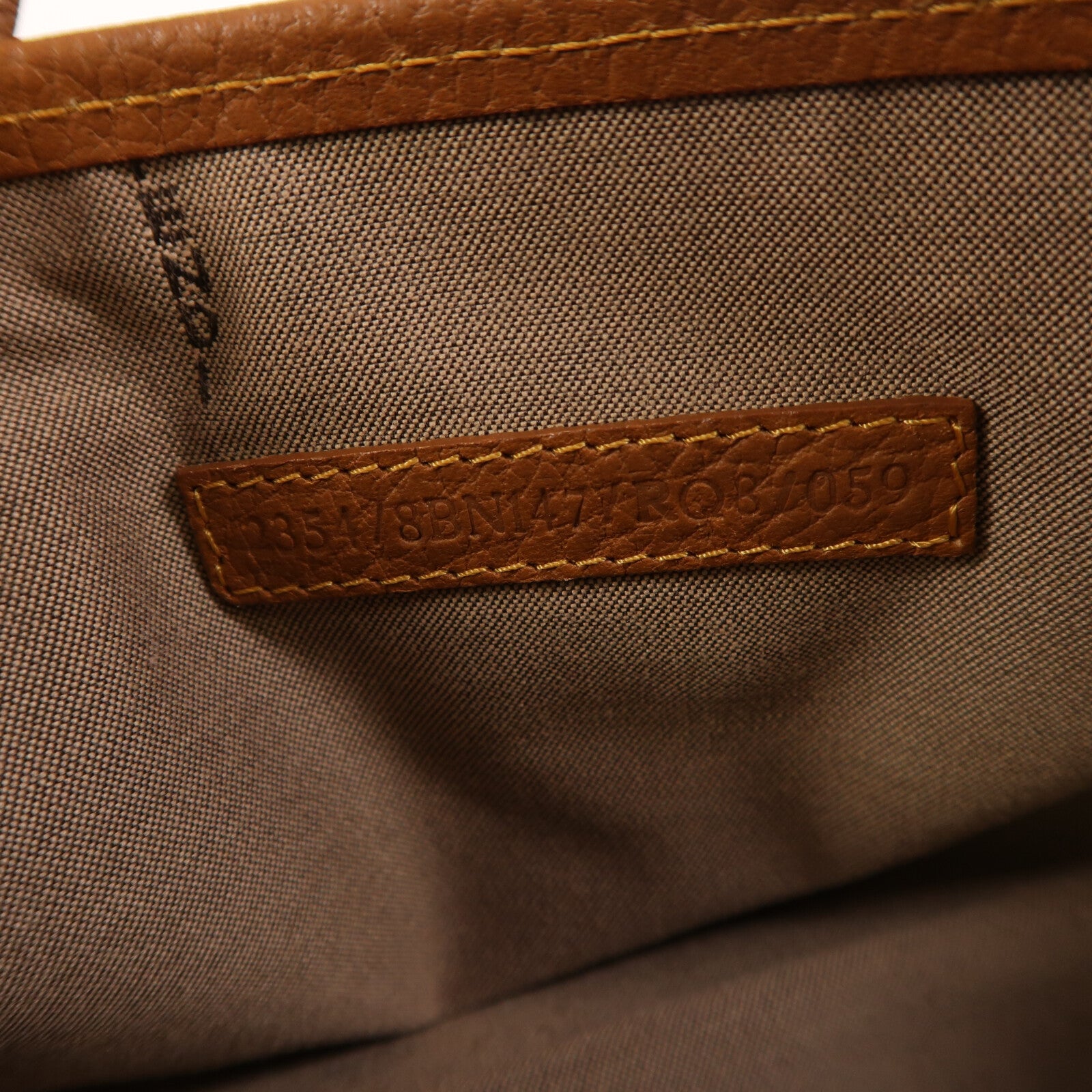 FENDI 帆布Hand Bag金扣手挽袋