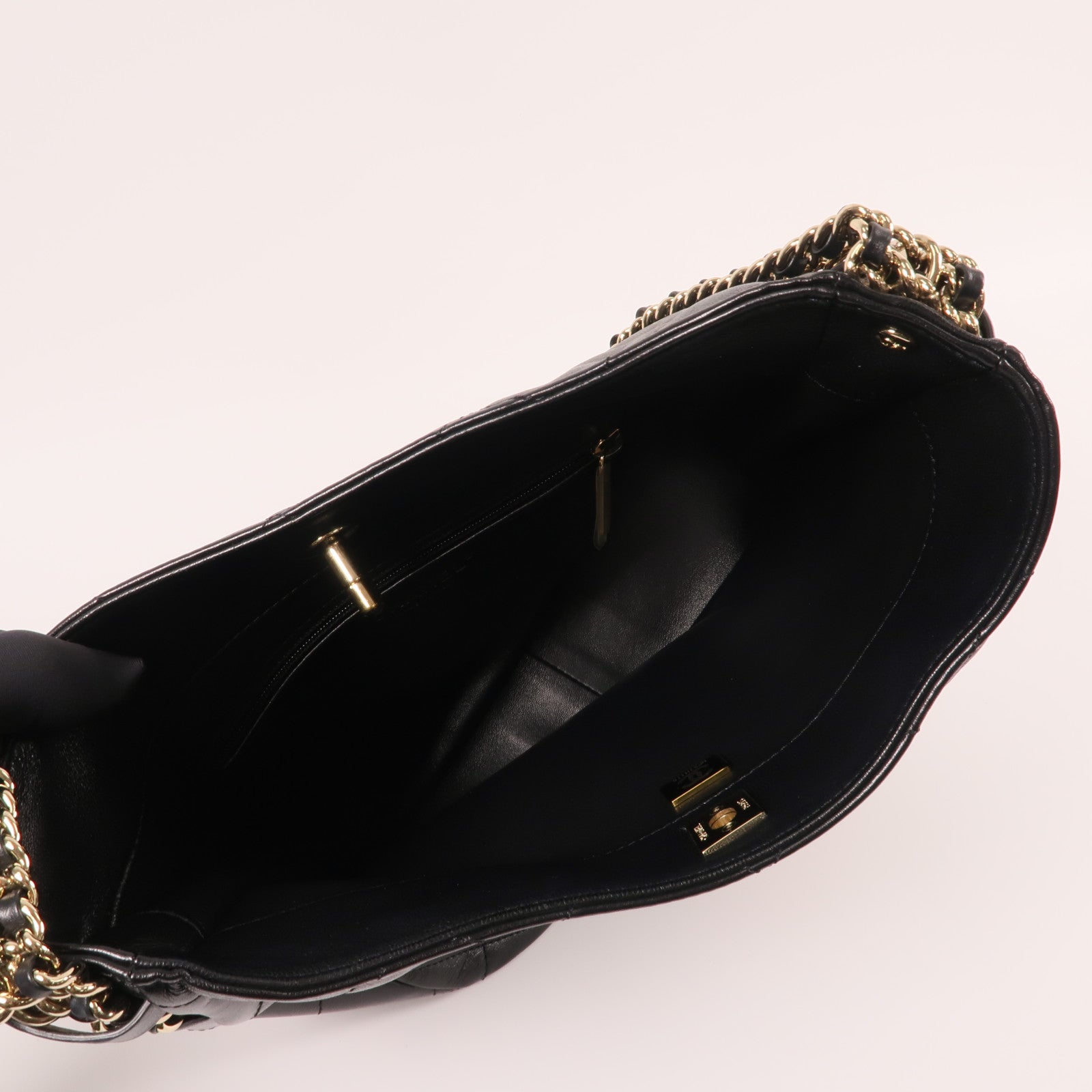 CHANEL 【激減優惠】羊皮皮革Hobo Bag金扣鏈帶肩背袋